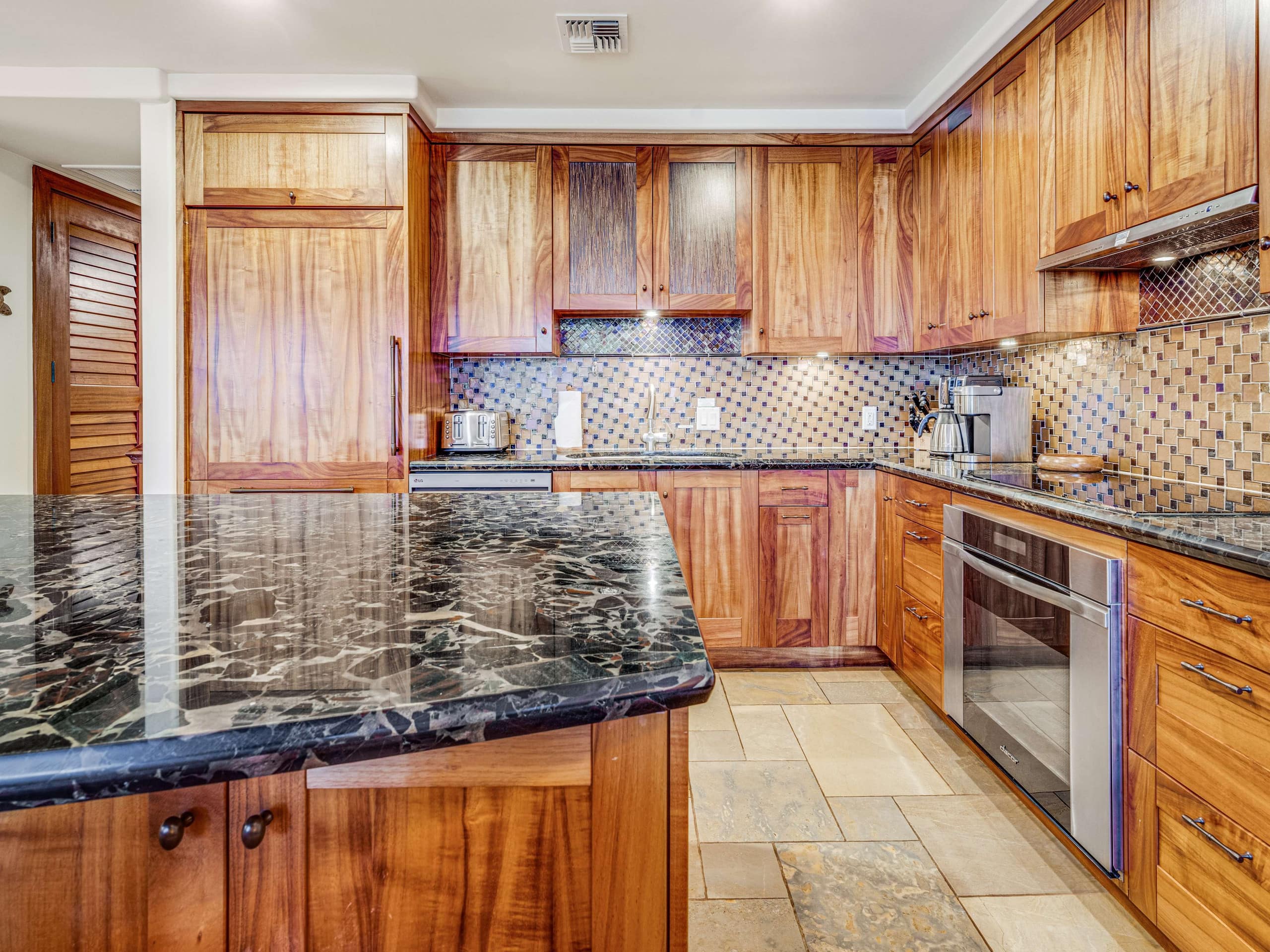 Condo in Kihei · ★5.0 · 2 bedrooms · 4 beds · 2 baths - Image 4