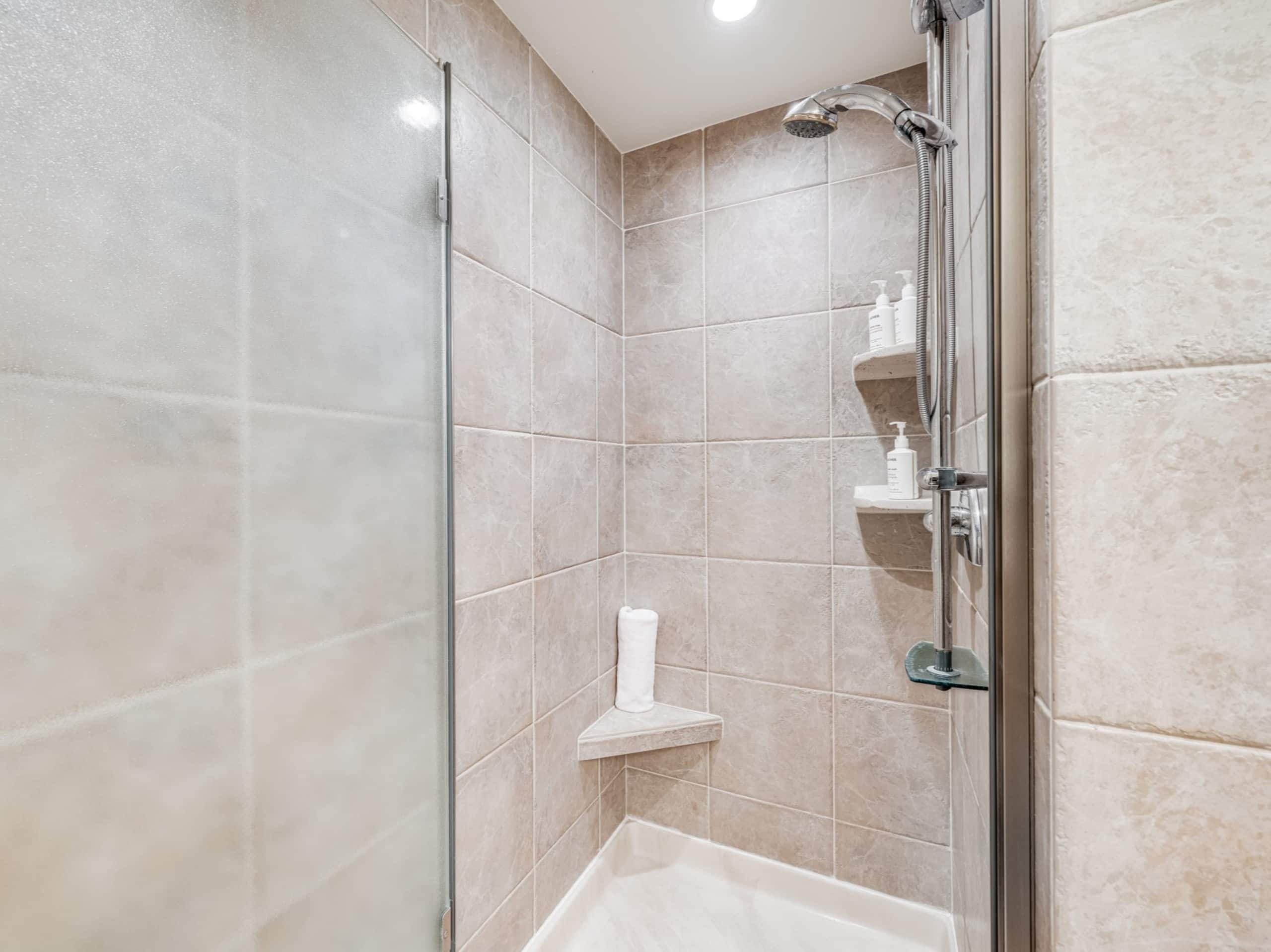 Condo in Kihei · ★5.0 · 2 bedrooms · 3 beds · 2 baths - Image 19