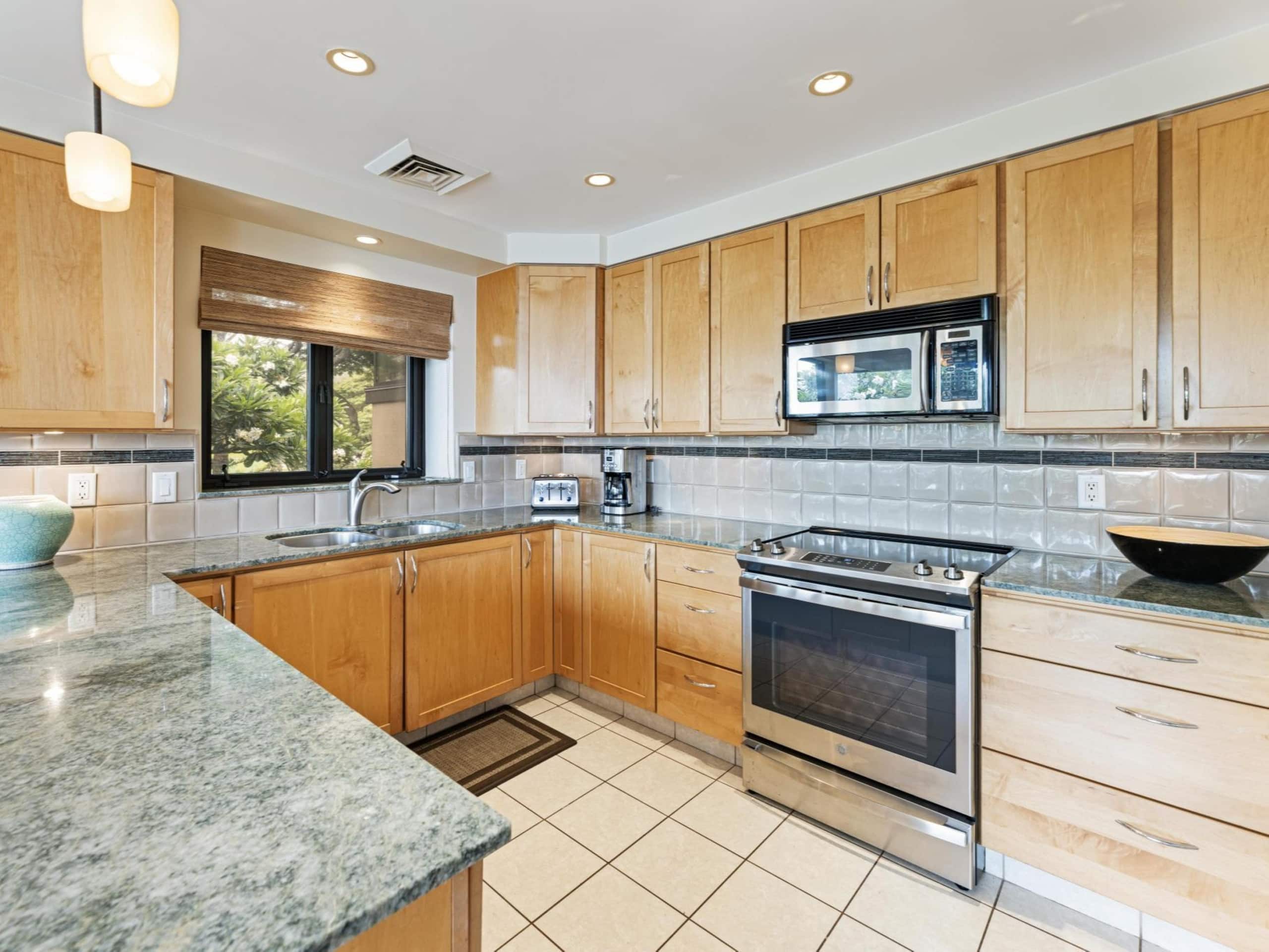 Condo in Kihei · ★5.0 · 2 bedrooms · 4 beds · 2 baths - Image 2