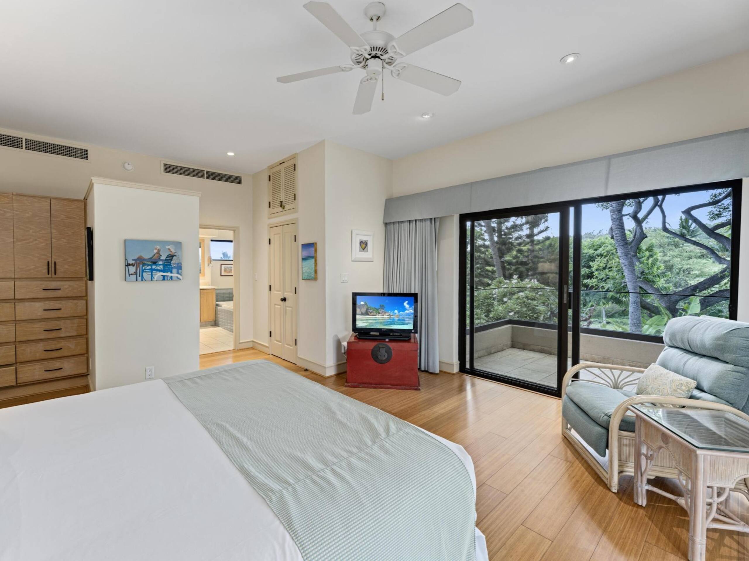 Condo in Kihei · ★5.0 · 2 bedrooms · 4 beds · 2 baths - Image 12