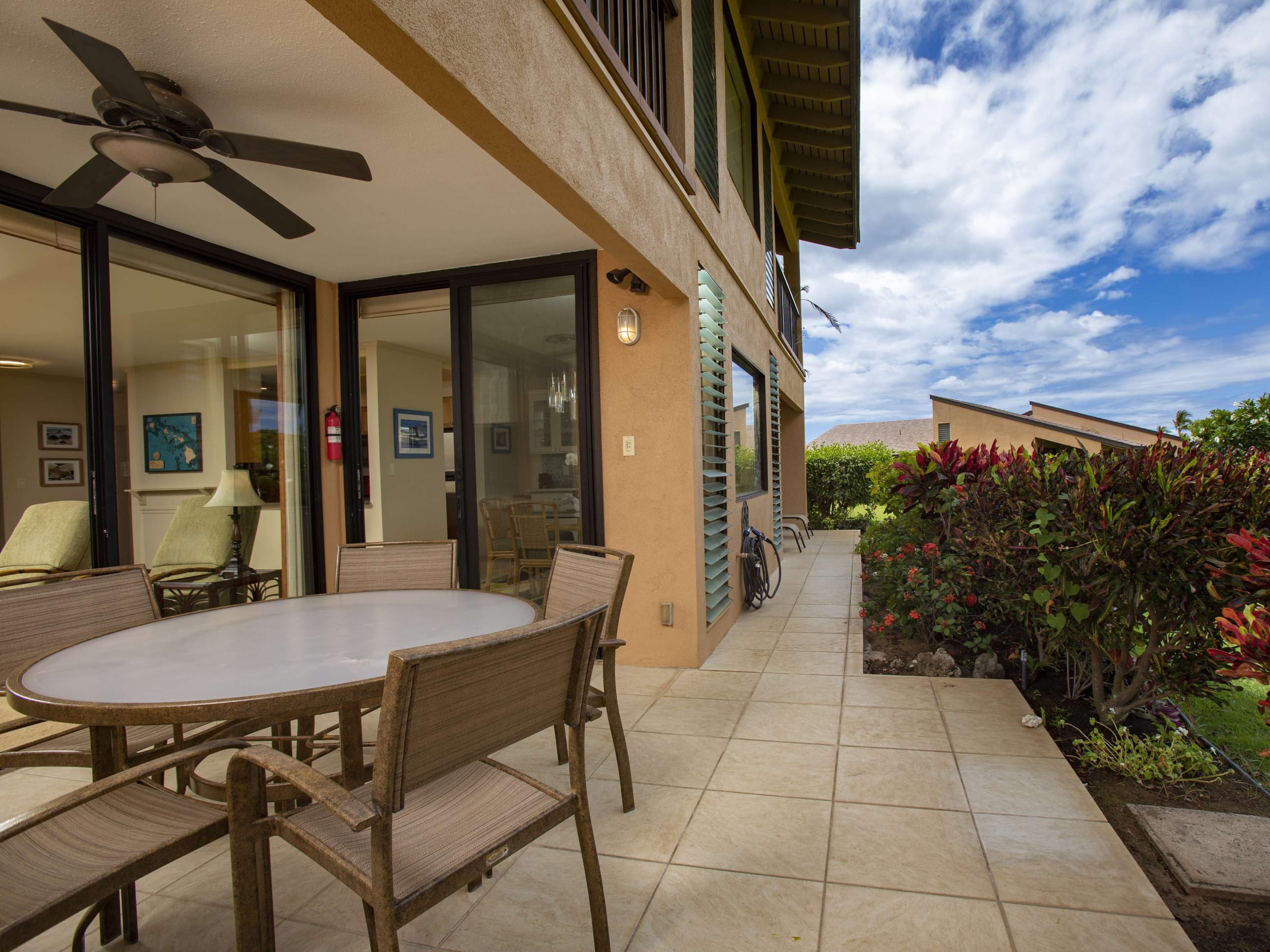 Condo in Kihei · ★4.8 · 2 bedrooms · 4 beds · 2 private baths - Image 2