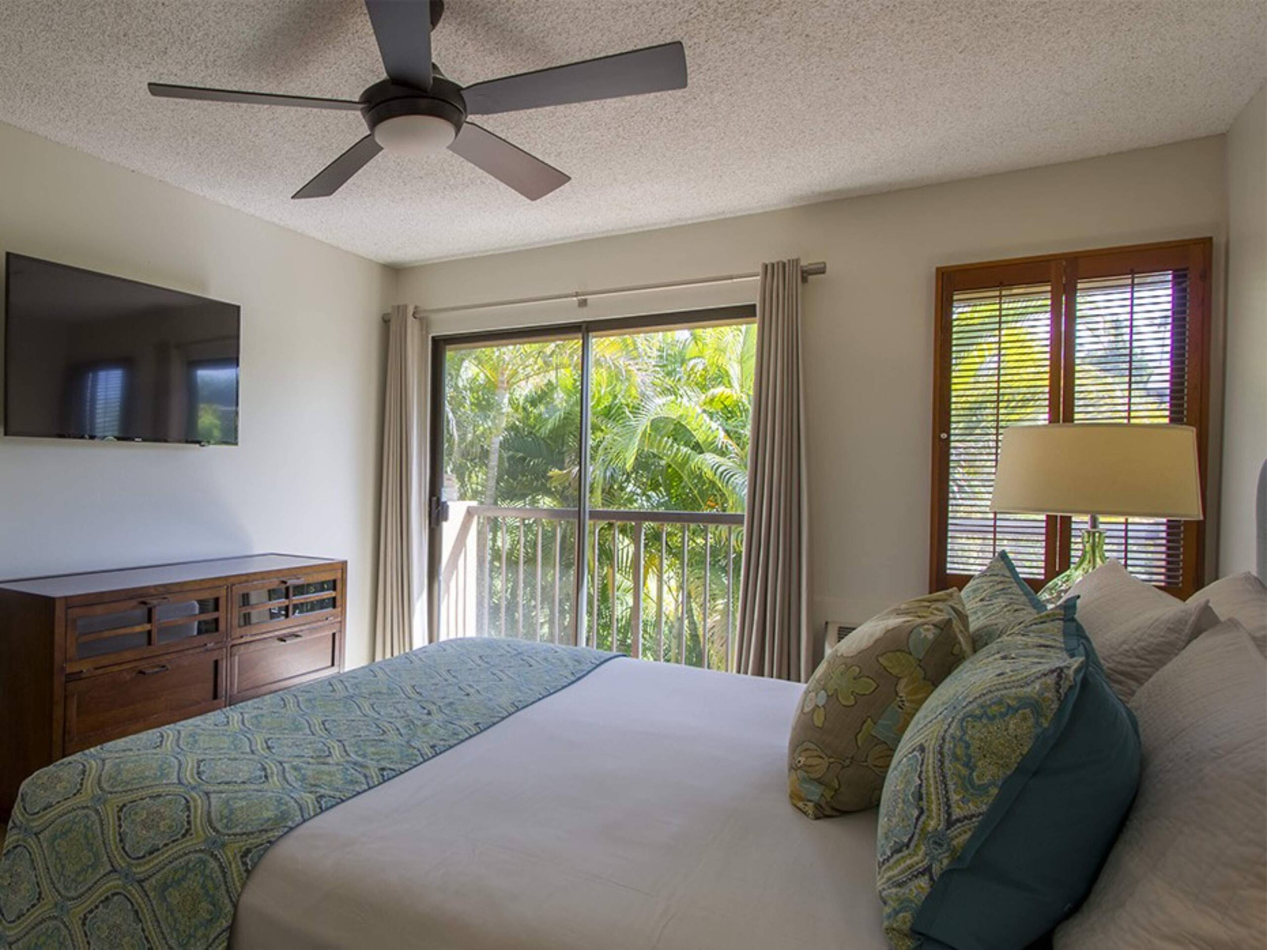 Condo in Kihei · ★5.0 · 1 bedroom · 2 beds · 1 bath - Image 11