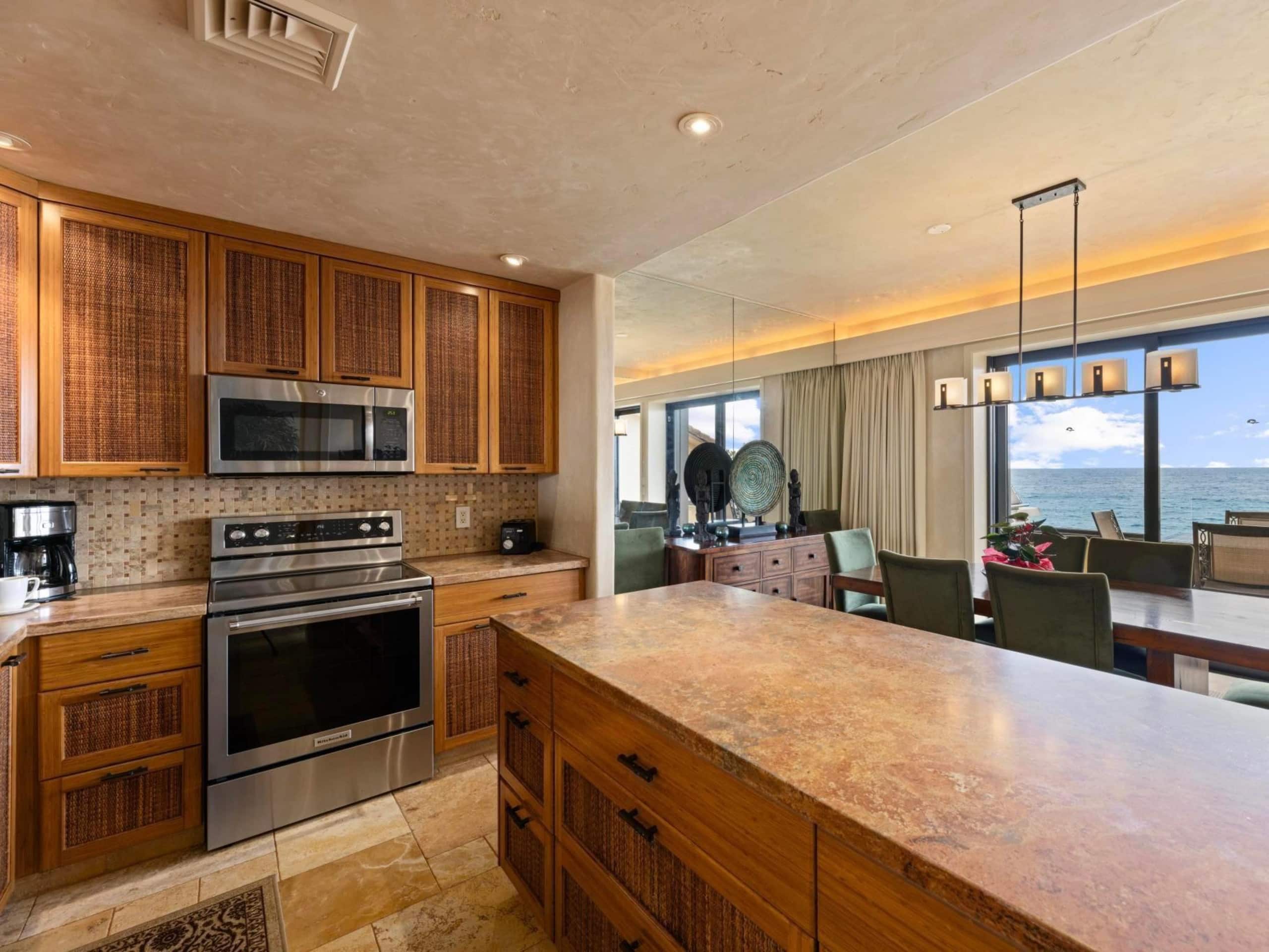 Condo in Kihei · ★5.0 · 2 bedrooms · 4 beds · 2 baths - Image 10