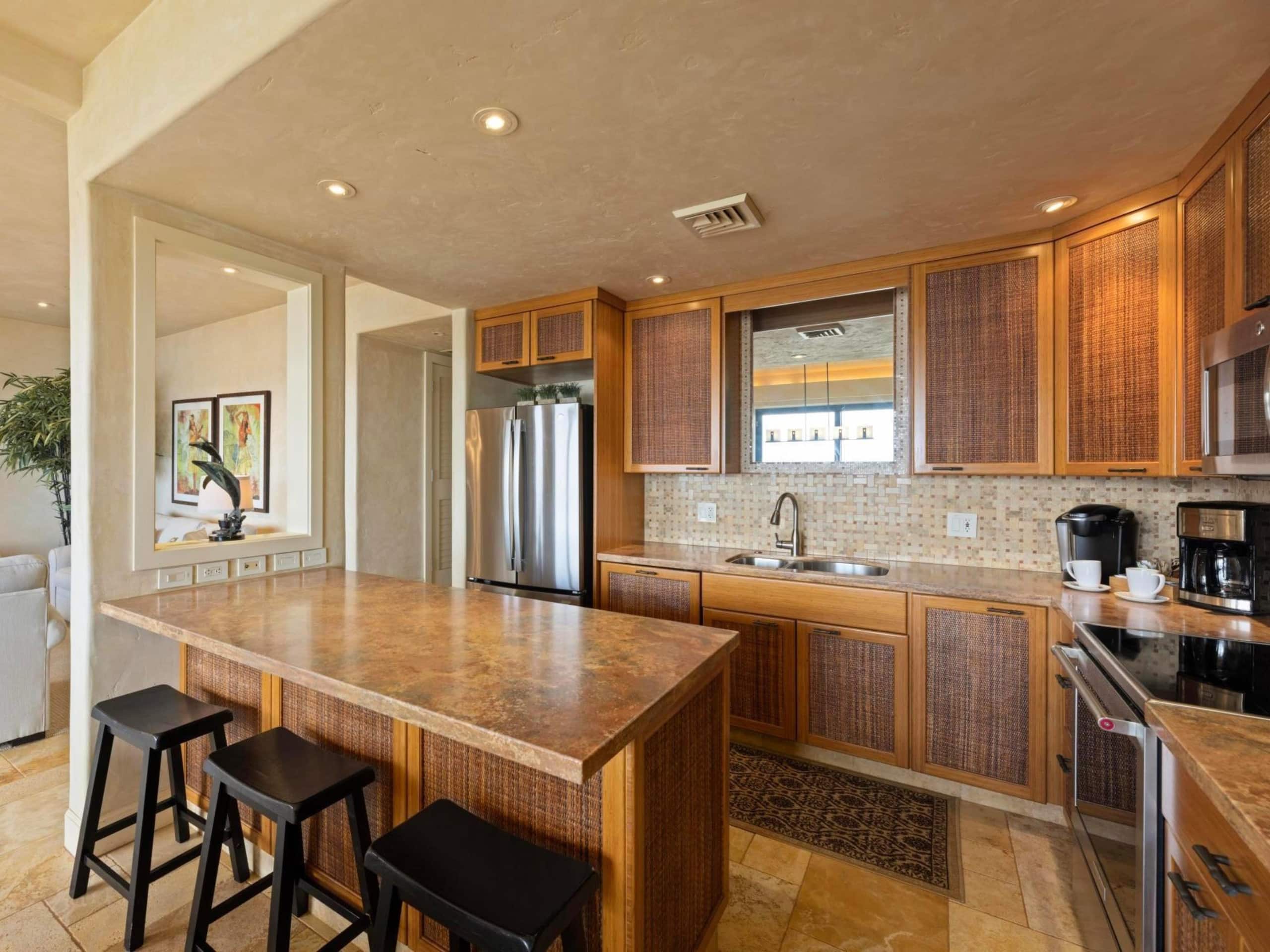 Condo in Kihei · ★5.0 · 2 bedrooms · 4 beds · 2 baths - Image 3