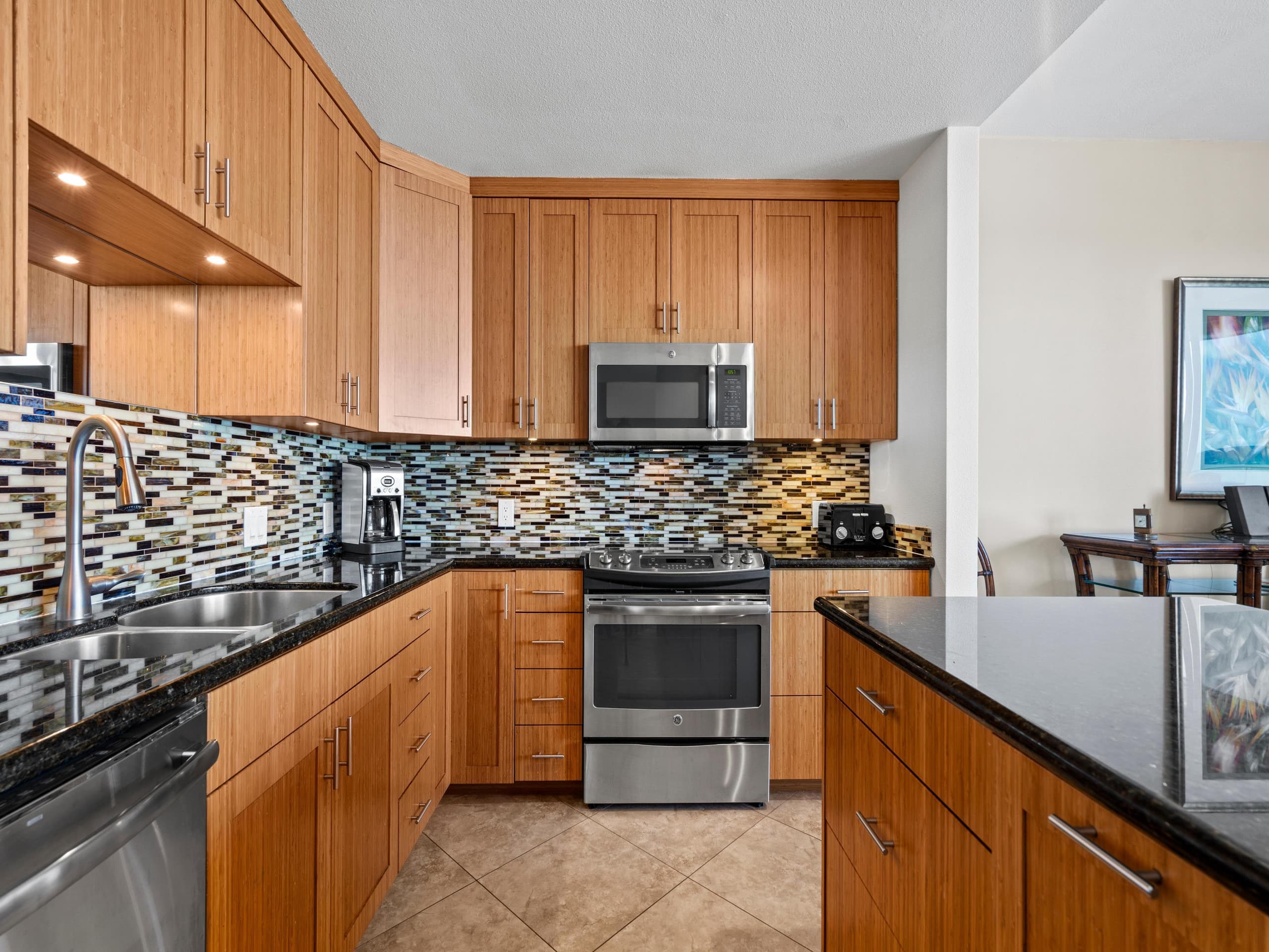 Condo in Kihei · ★5.0 · 2 bedrooms · 4 beds · 2 baths - Image 3