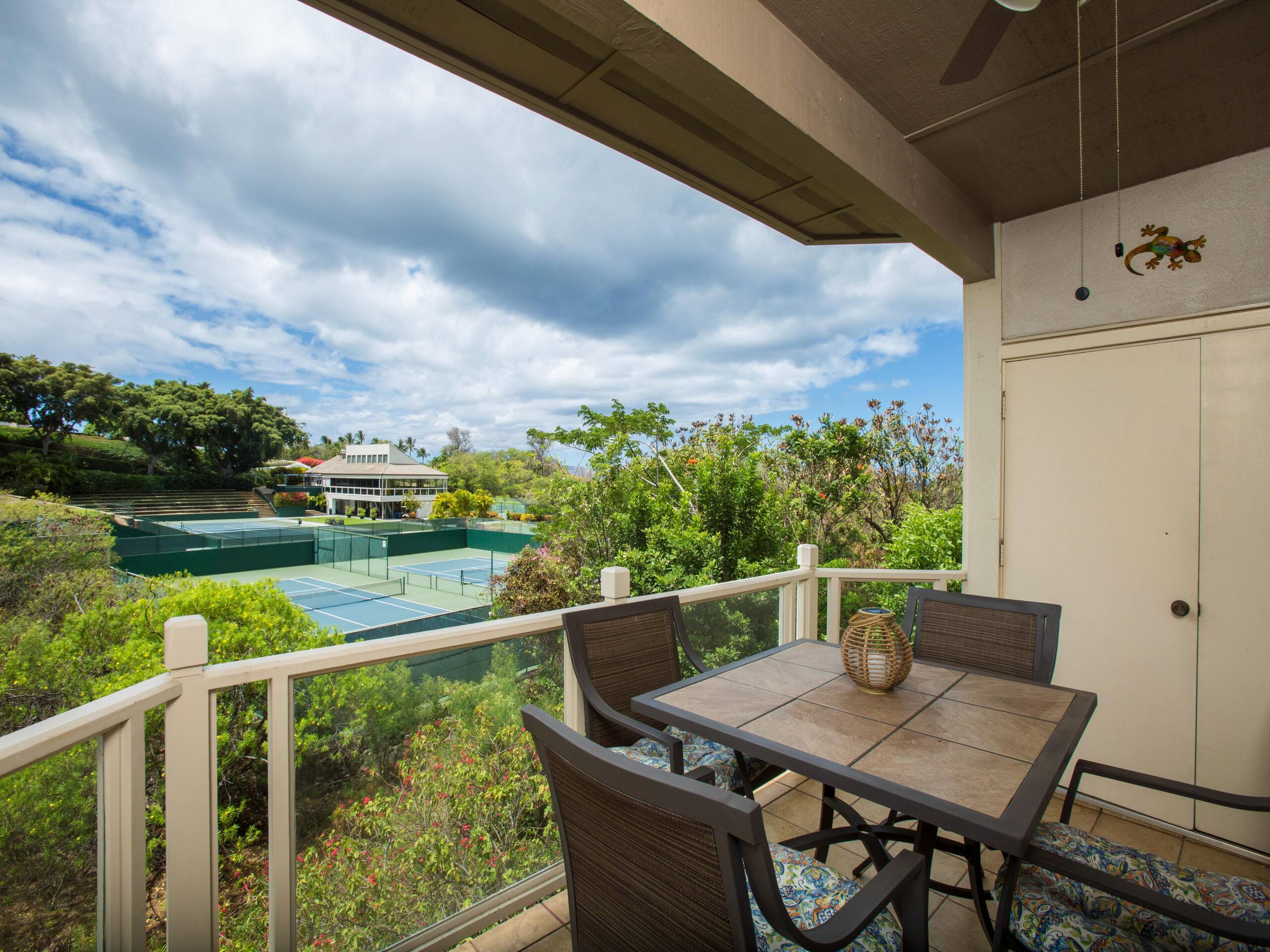 Condo in Kihei · ★4.5 · 2 bedrooms · 4 beds · 2 private baths - Image 2