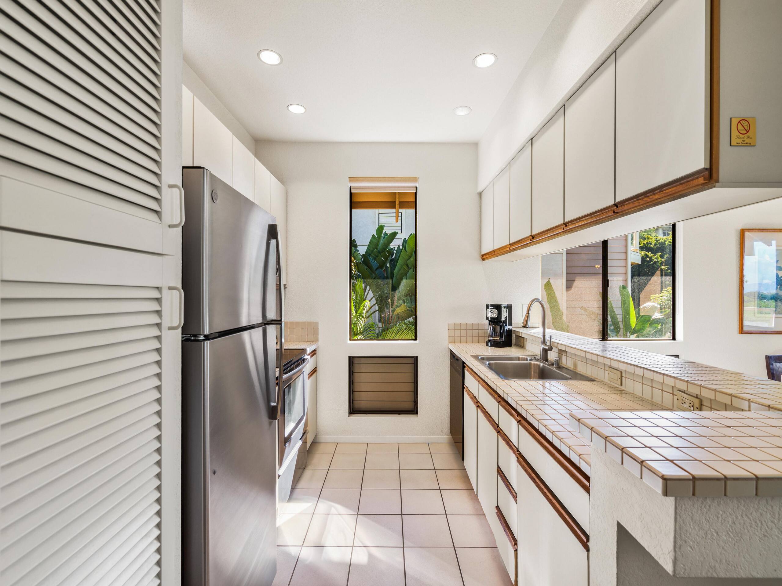Condo in Kihei · ★4.67 · 1 bedroom · 2 beds · 2 baths - Image 9