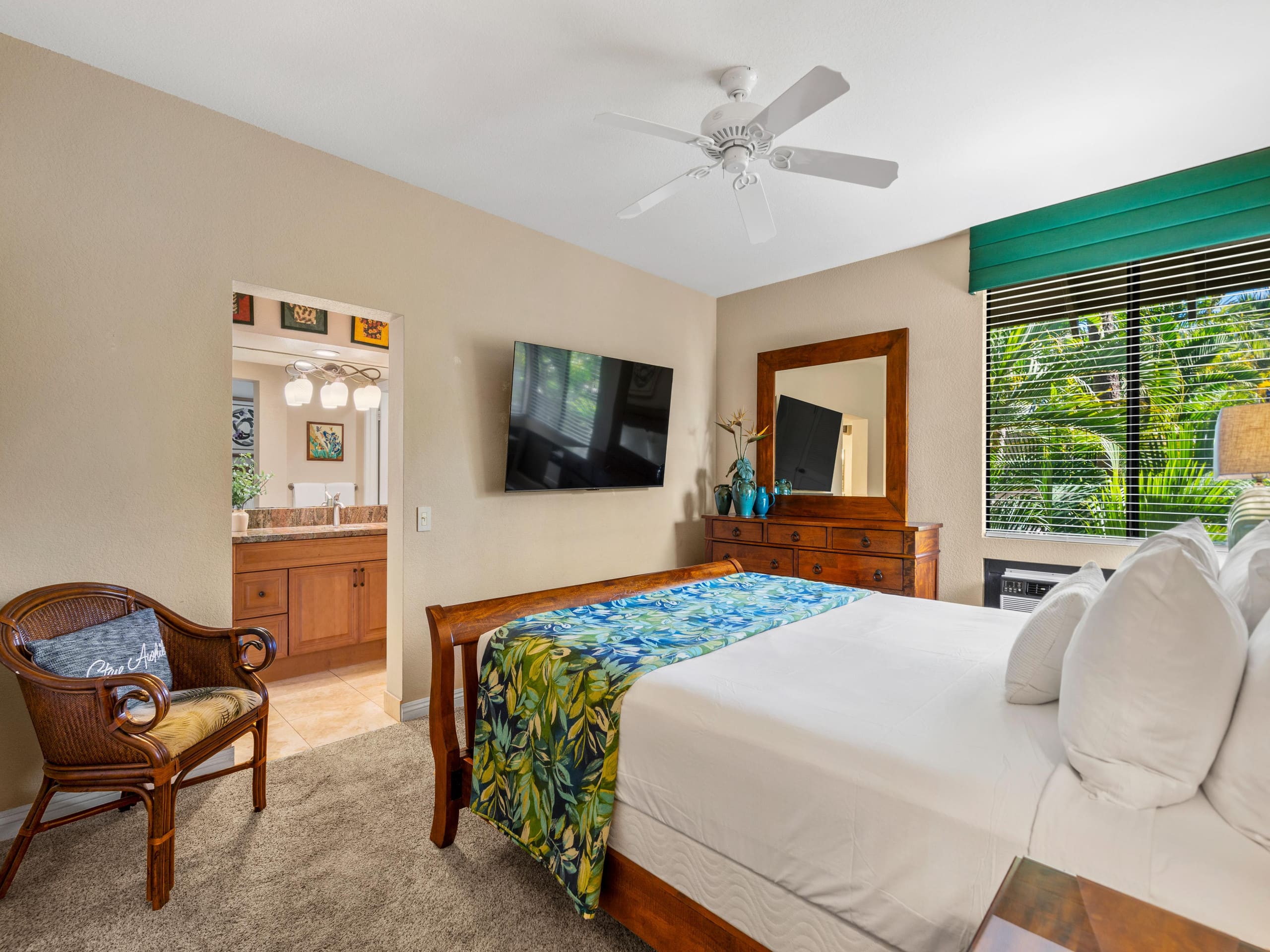 Condo in Kihei · ★4.67 · 1 bedroom · 2 beds · 2 baths - Image 22