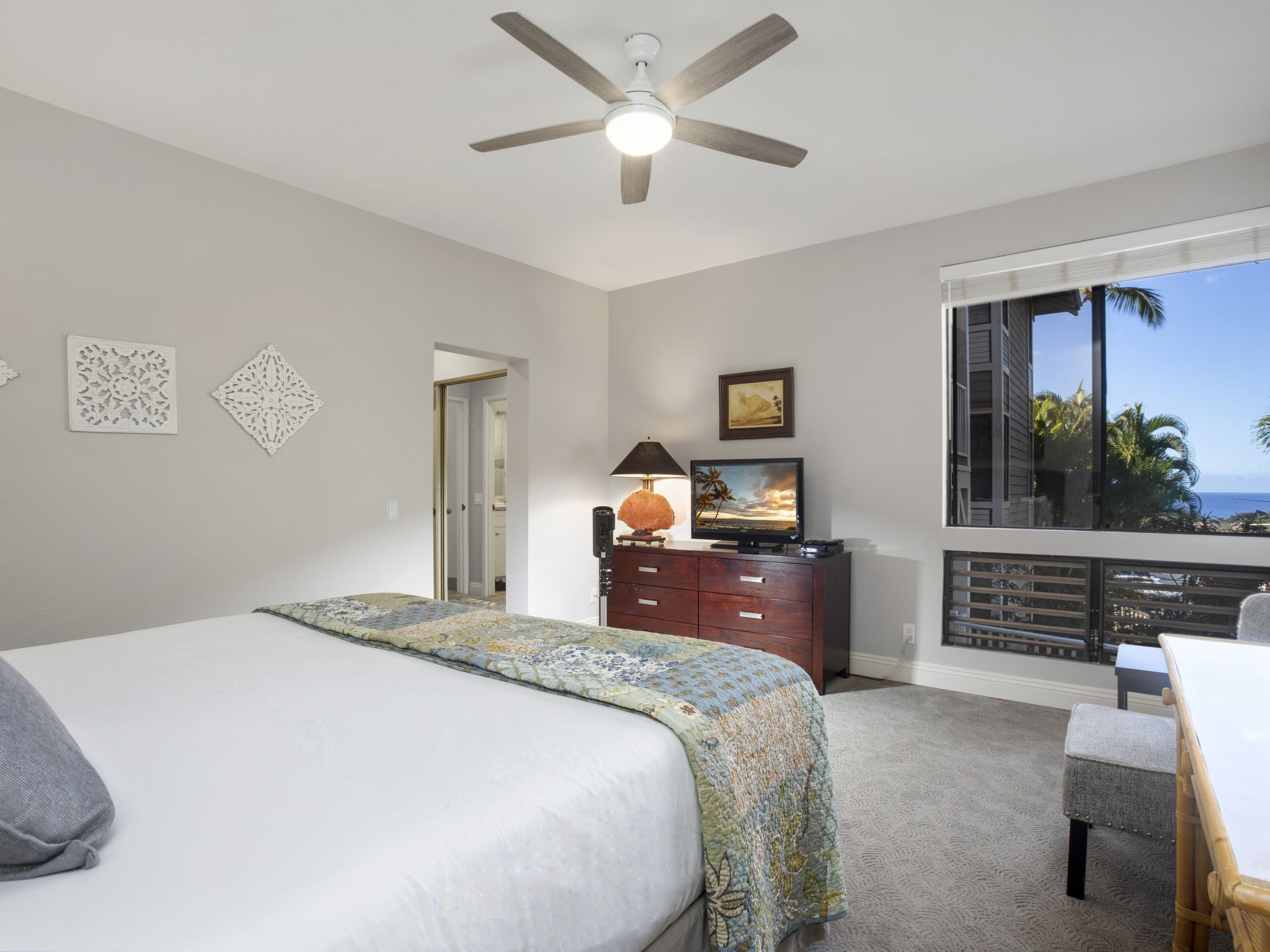 Condo in Kihei · ★4.86 · 2 bedrooms · 4 beds · 2 private baths - Image 10