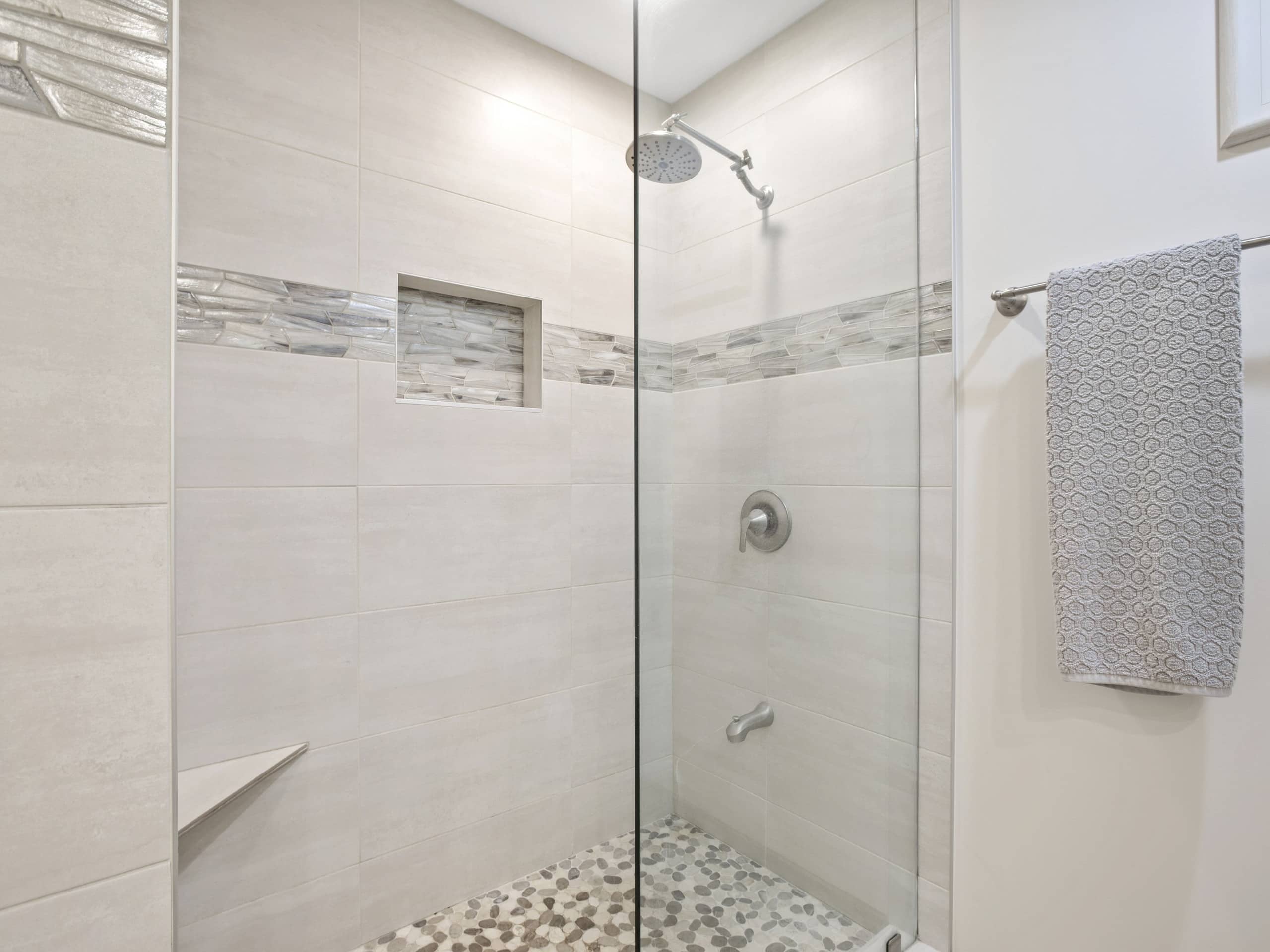Condo in Kihei · ★4.86 · 2 bedrooms · 4 beds · 2 private baths - Image 12