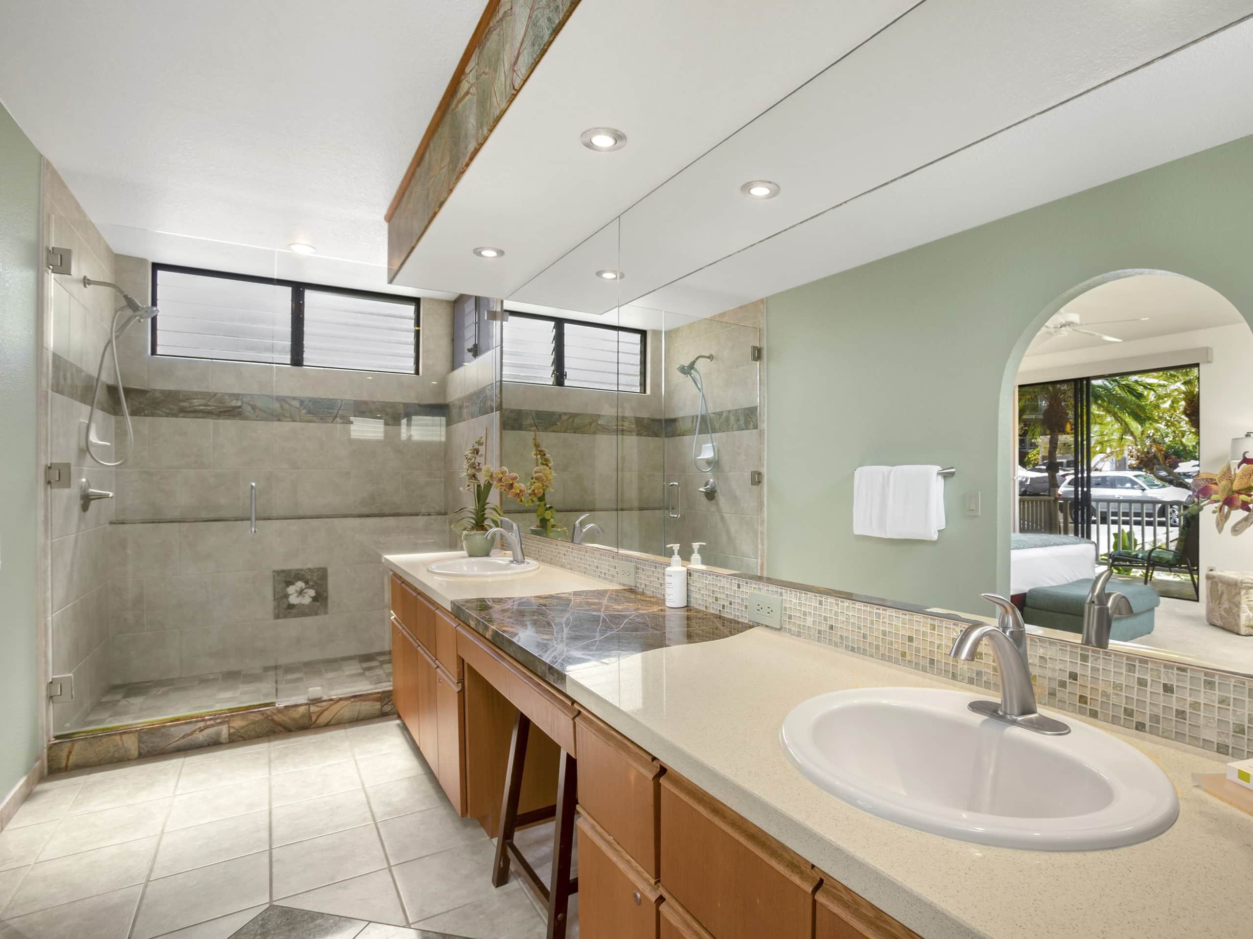 Condo in Kihei · ★4.62 · 2 bedrooms · 3 beds · 2 baths - Image 15