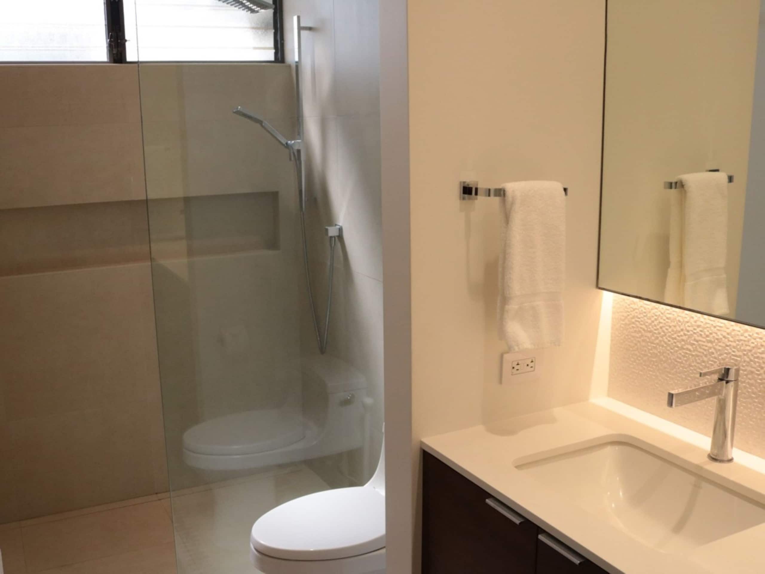 Condo in Kihei · ★5.0 · 1 bedroom · 2 beds · 2 baths - Image 14