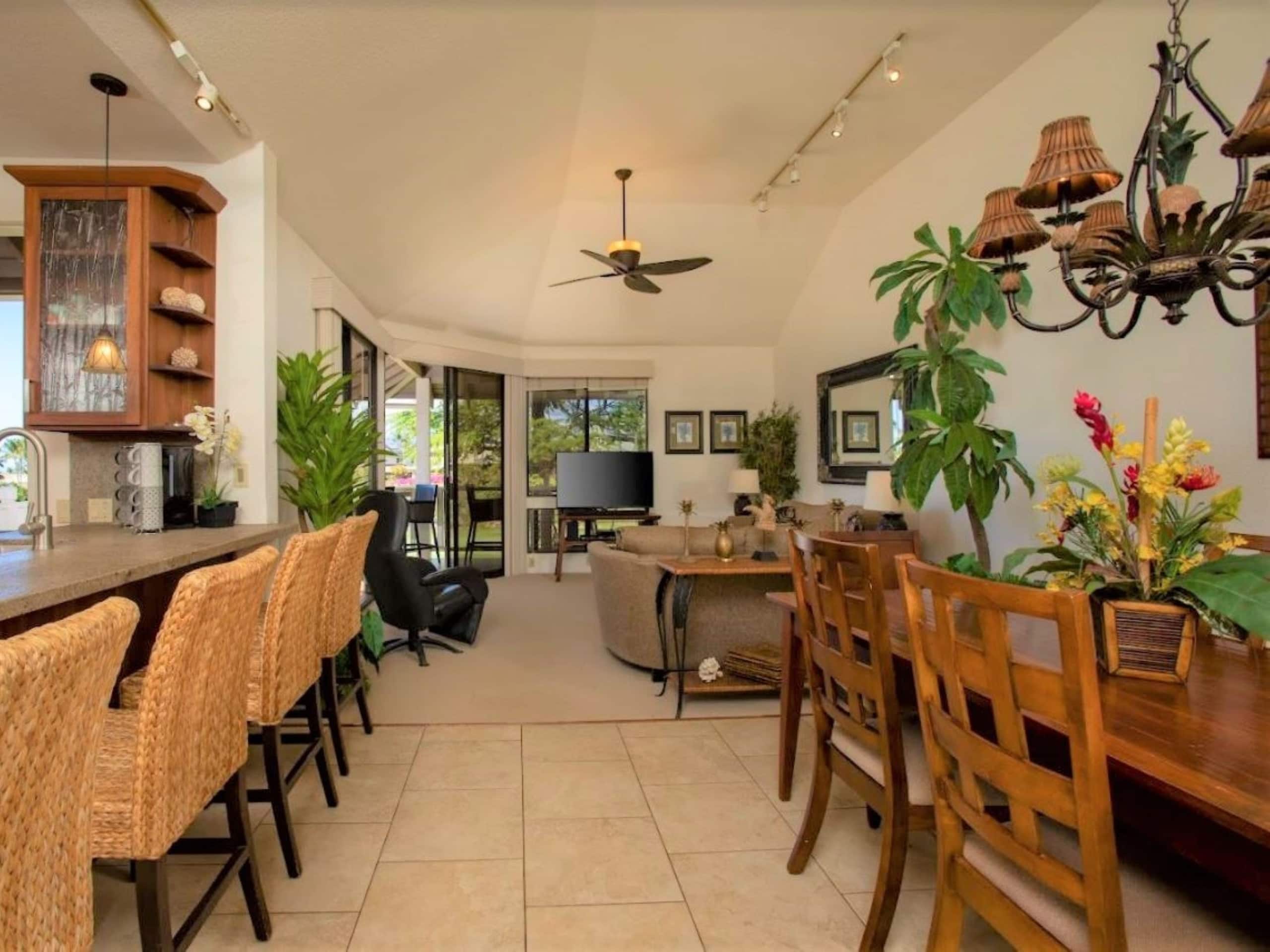 Condo in Kihei · ★4.86 · 3 bedrooms · 5 beds · 2 baths - Image 2