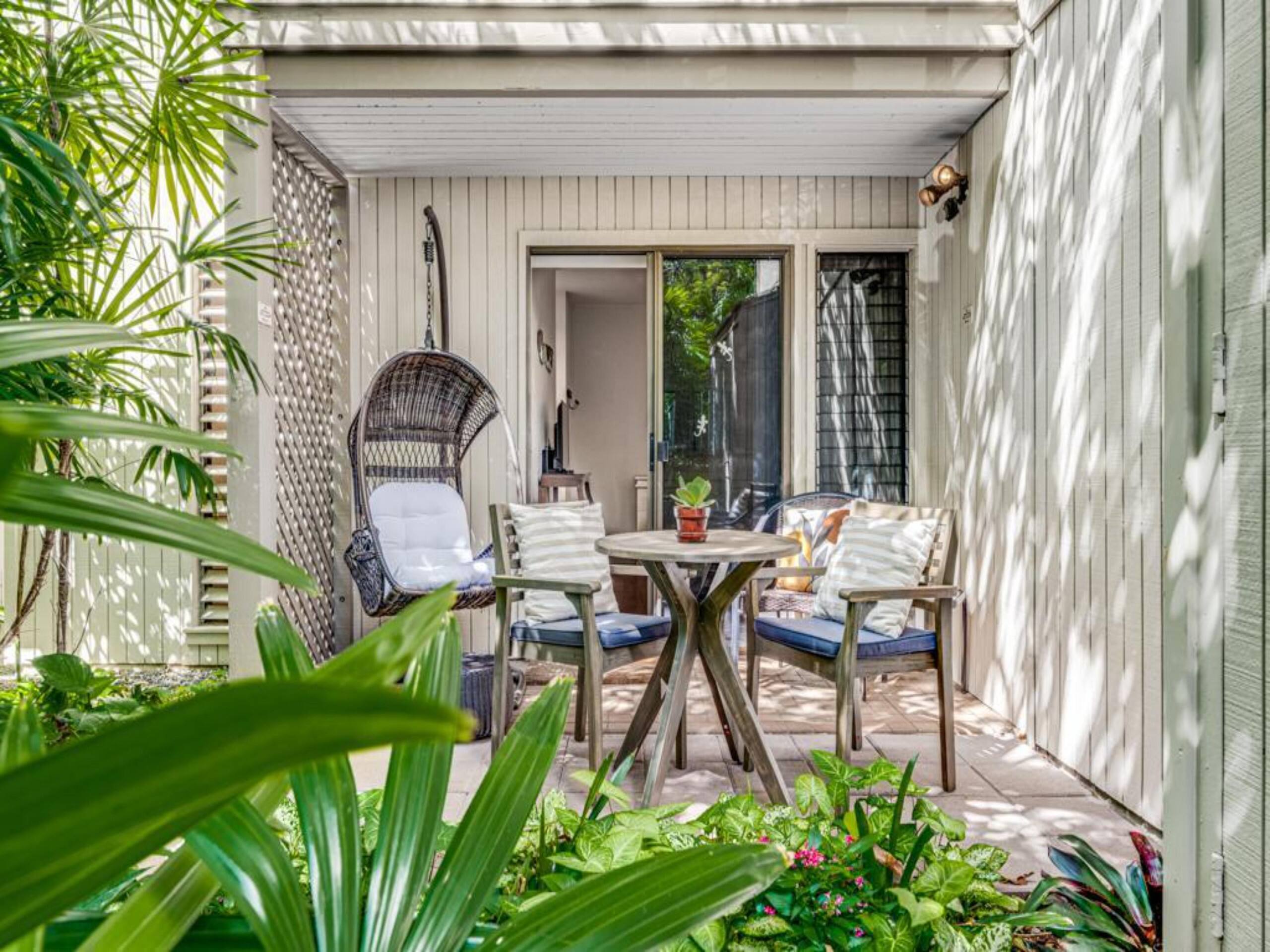 Condo in Kihei · ★4.93 · 2 bedrooms · 3 beds · 2 baths - Image 37