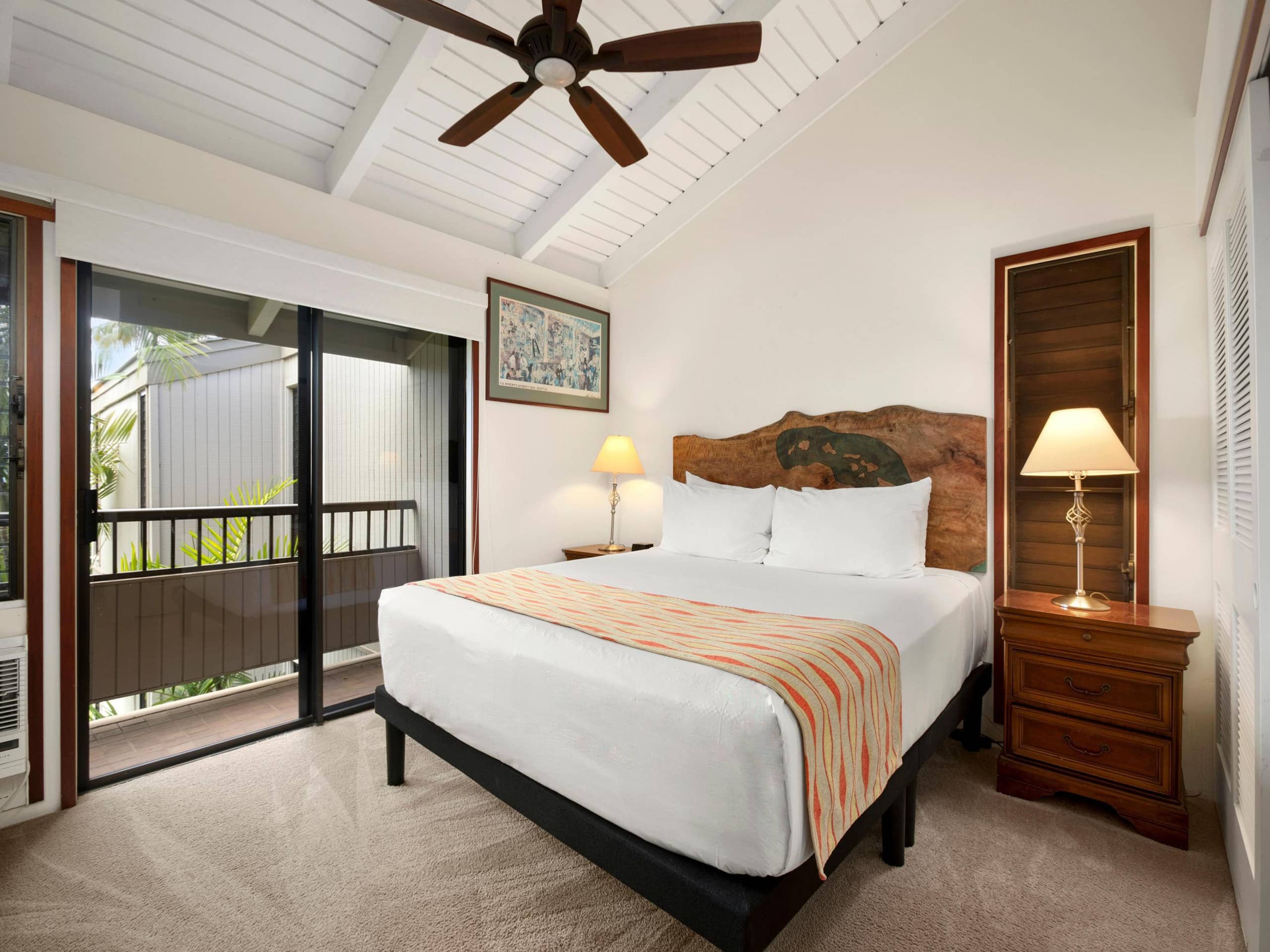 Condo in Kihei · ★4.75 · 1 bedroom · 2 beds · 2 baths - Image 13