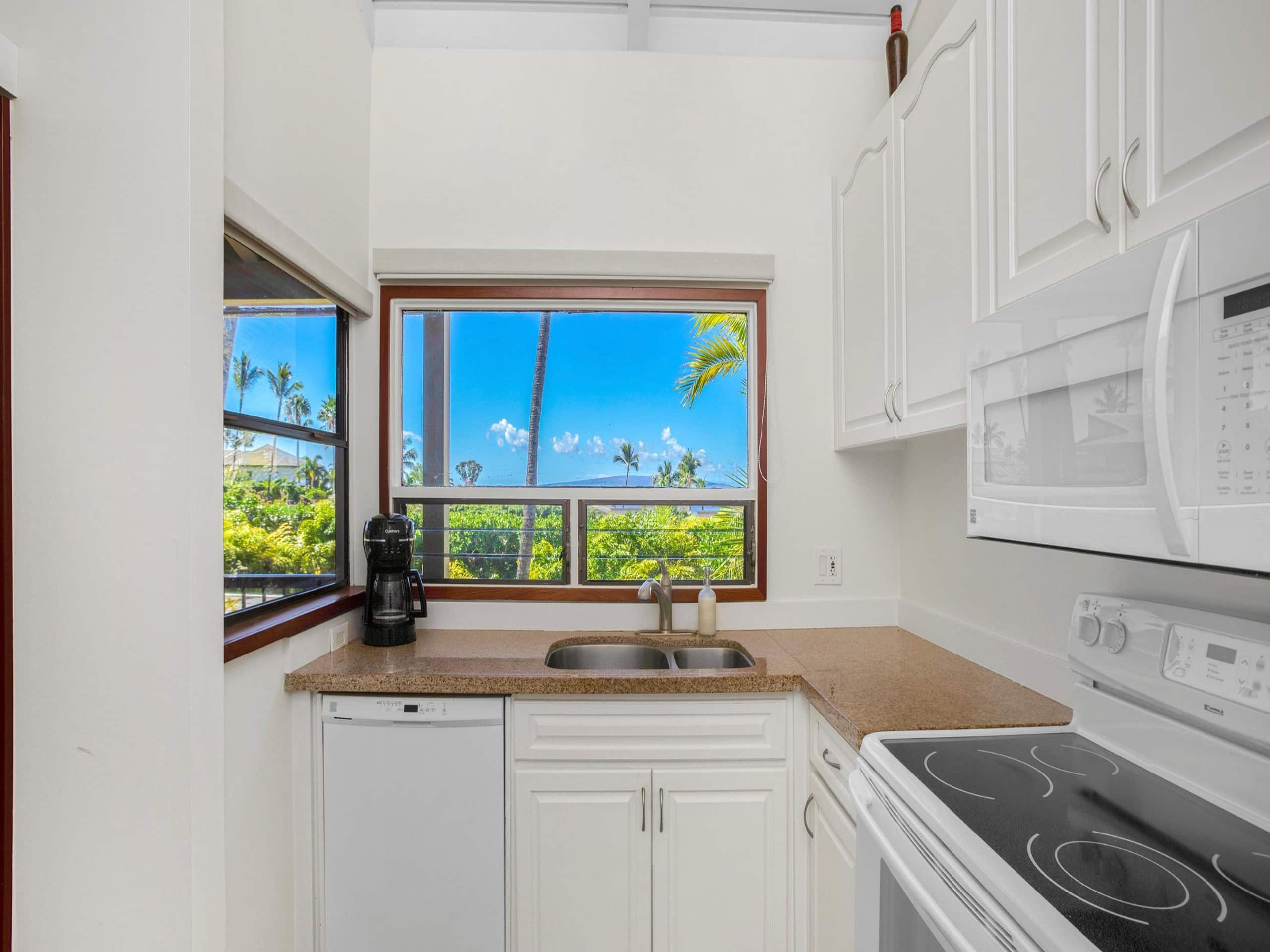 Condo in Kihei · ★4.75 · 1 bedroom · 2 beds · 2 baths - Image 11