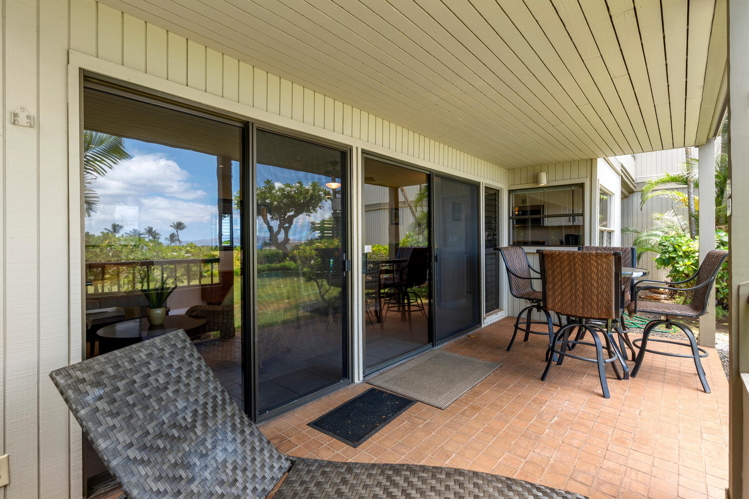 Condo in Kihei · ★4.4 · 1 bedroom · 2 beds · 2 baths - Image 11
