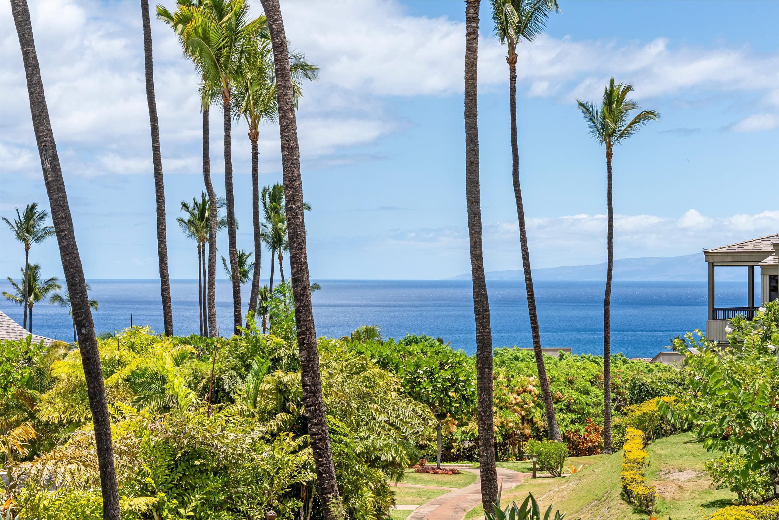 Condo in Kihei · ★4.4 · 1 bedroom · 2 beds · 2 baths - Image 2