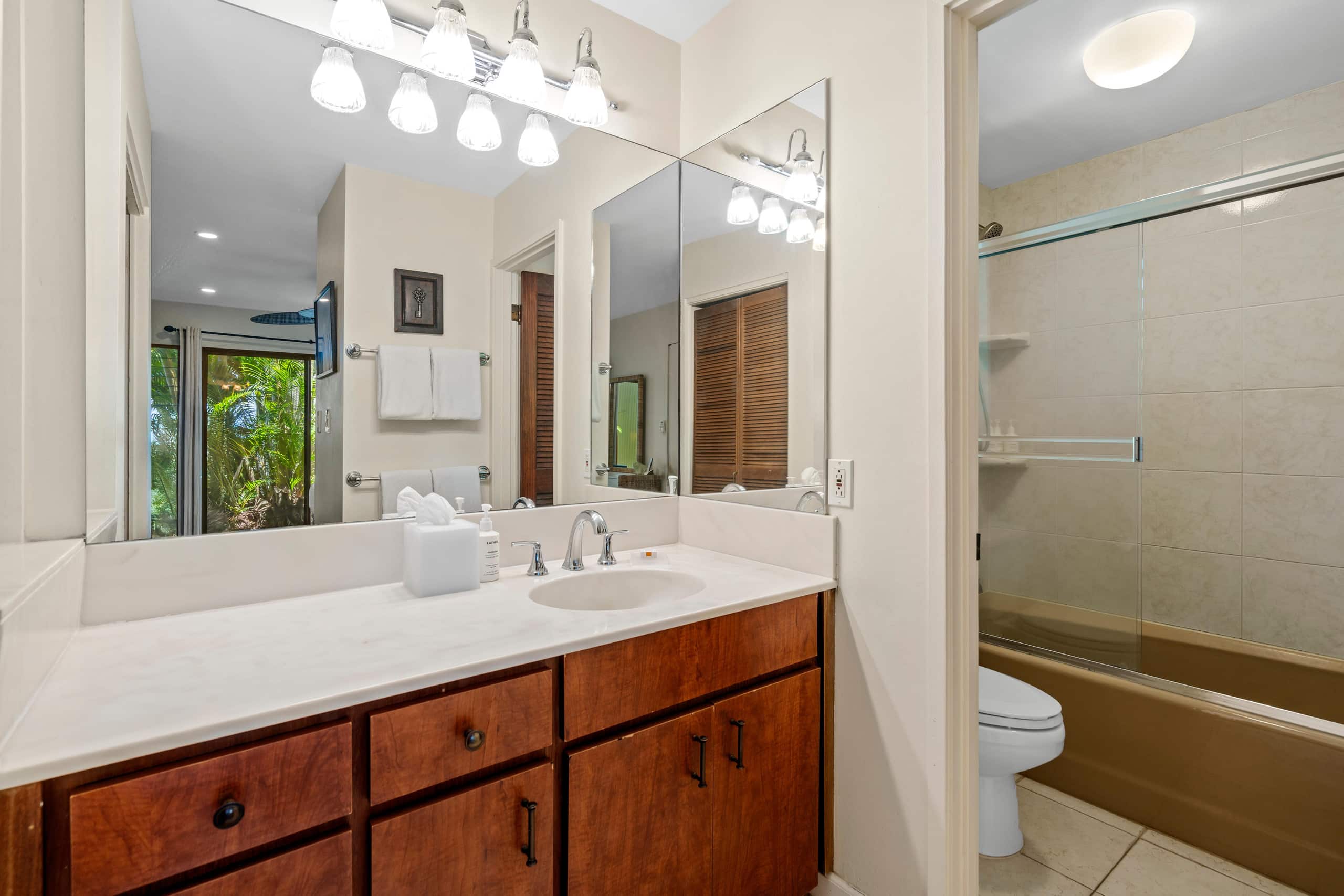 Condo in Kihei · ★4.4 · 1 bedroom · 2 beds · 2 baths - Image 16