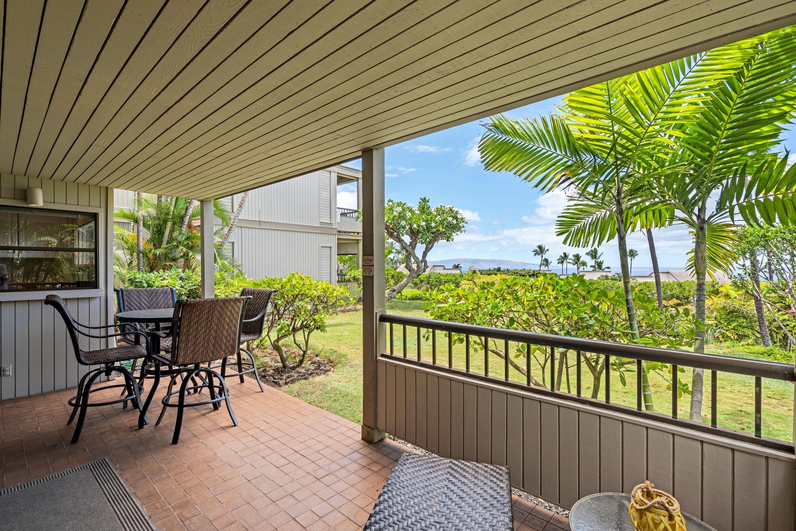 Condo in Kihei · ★4.4 · 1 bedroom · 2 beds · 2 baths - Image 9