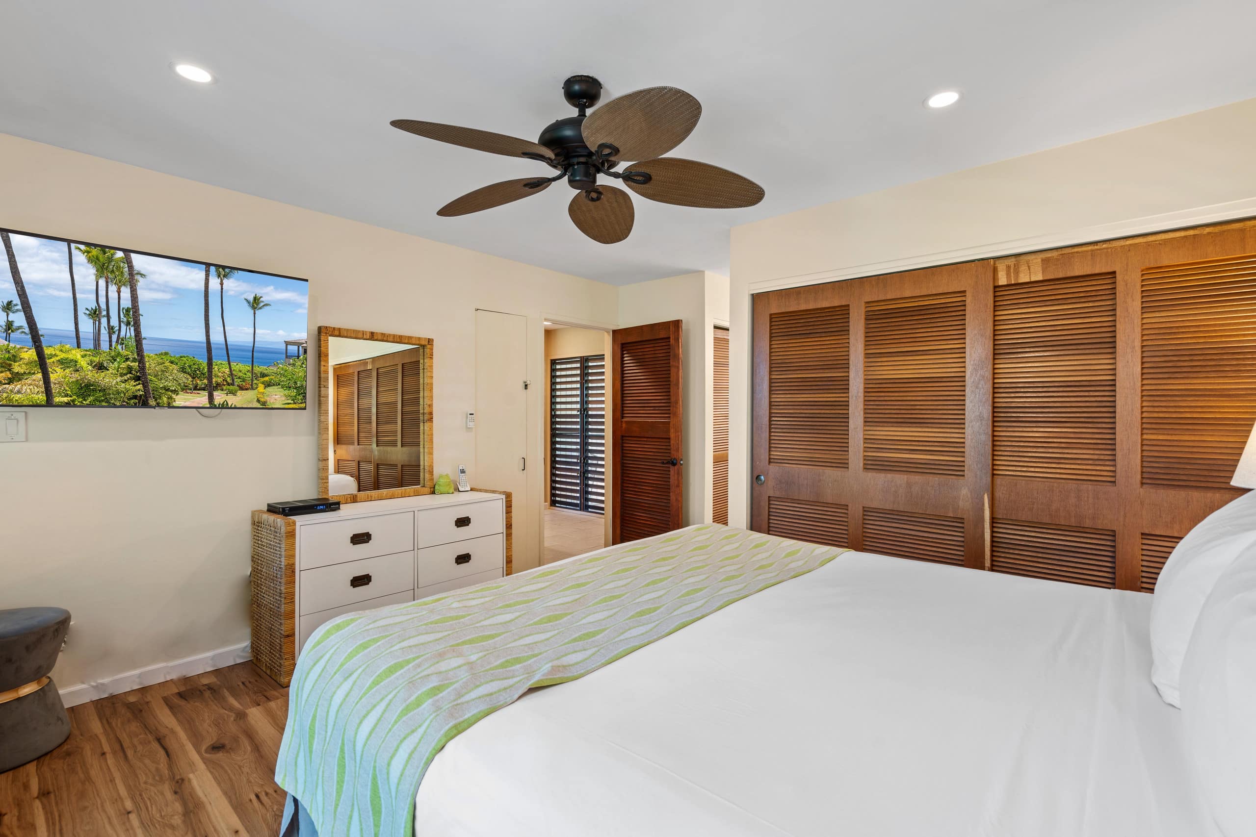 Condo in Kihei · ★4.4 · 1 bedroom · 2 beds · 2 baths - Image 15