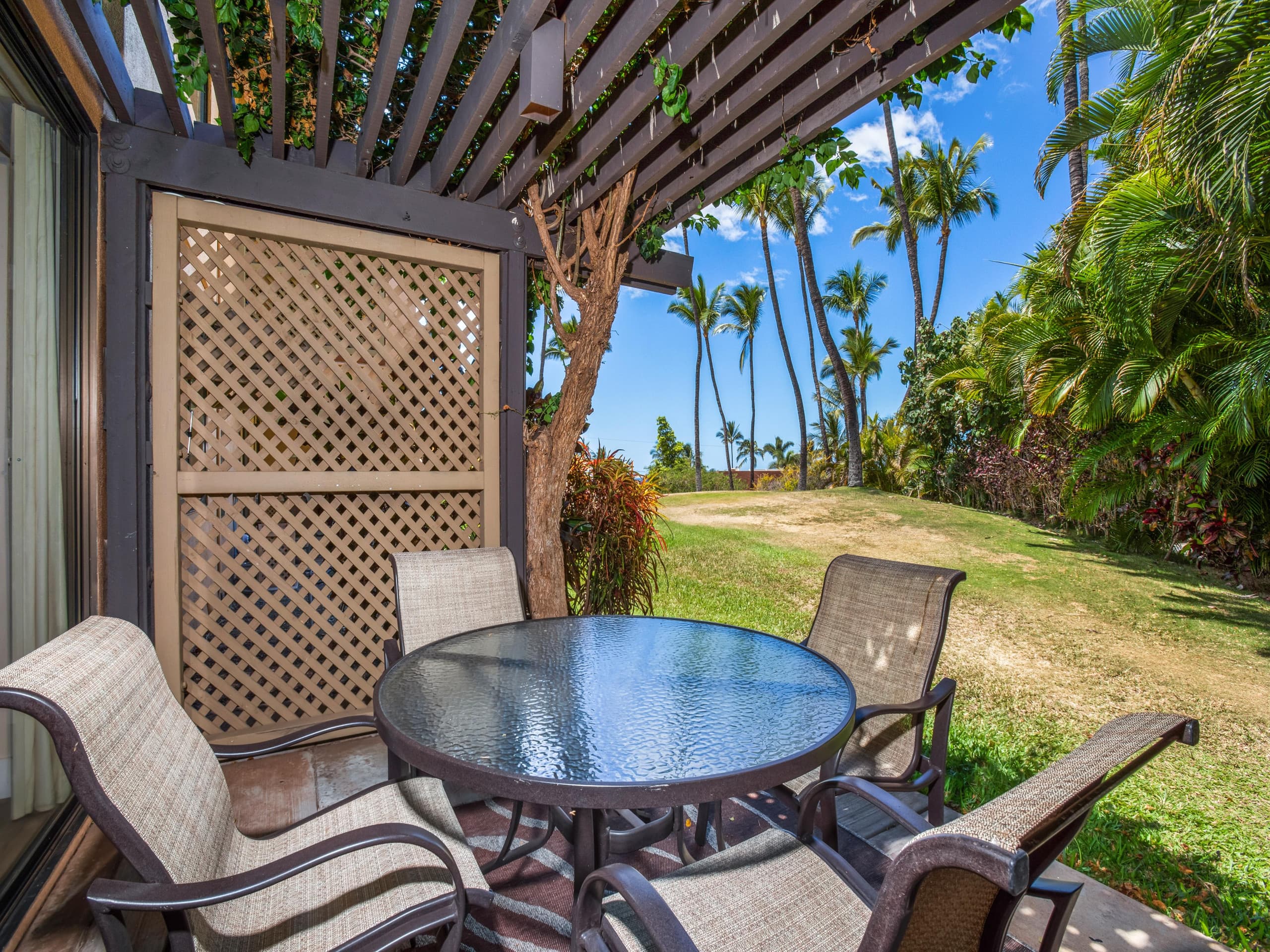 Condo in Kihei · ★4.71 · 1 bedroom · 2 beds · 2 baths - Image 2