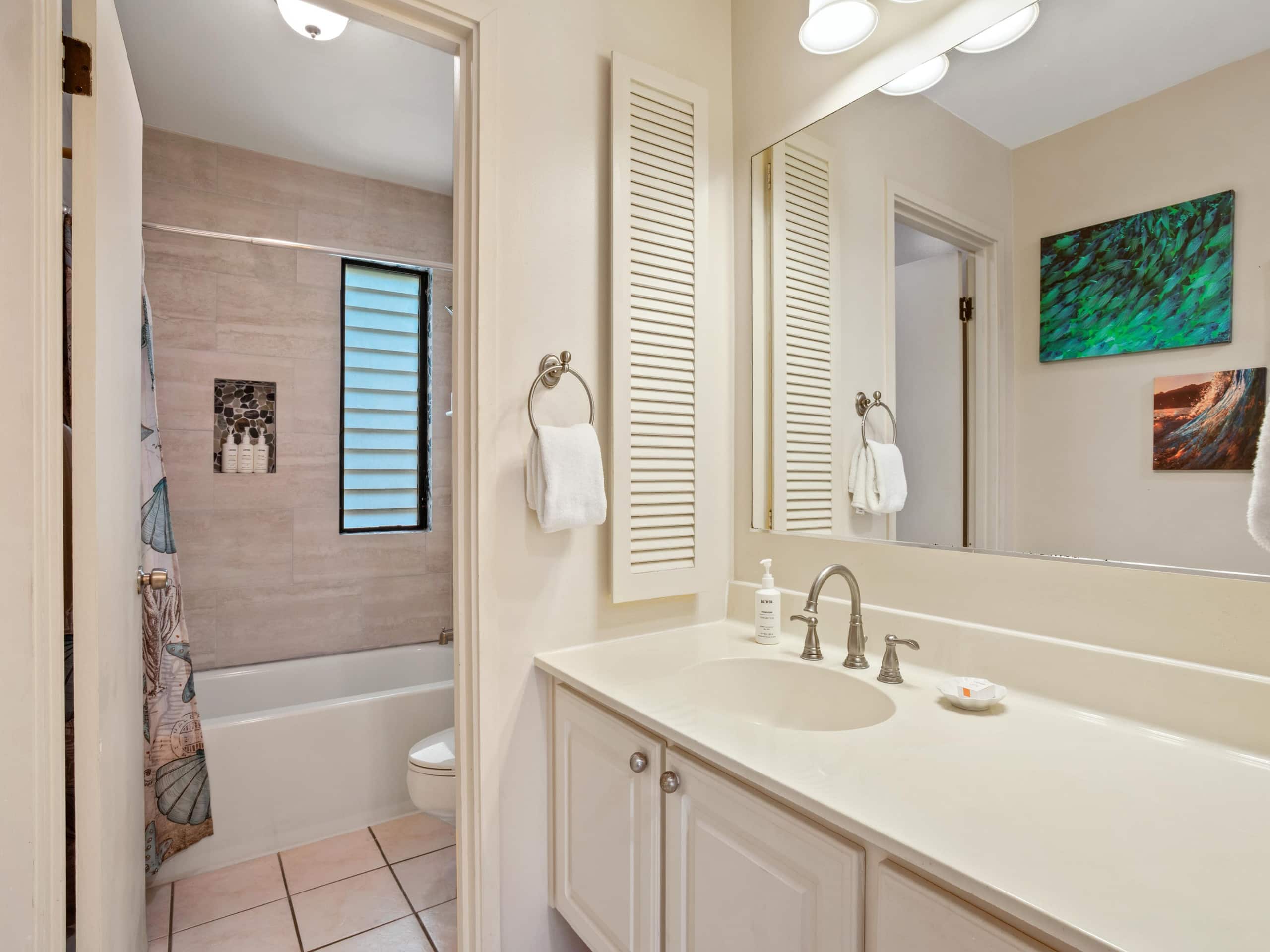Condo in Kihei · ★4.71 · 1 bedroom · 2 beds · 2 baths - Image 23