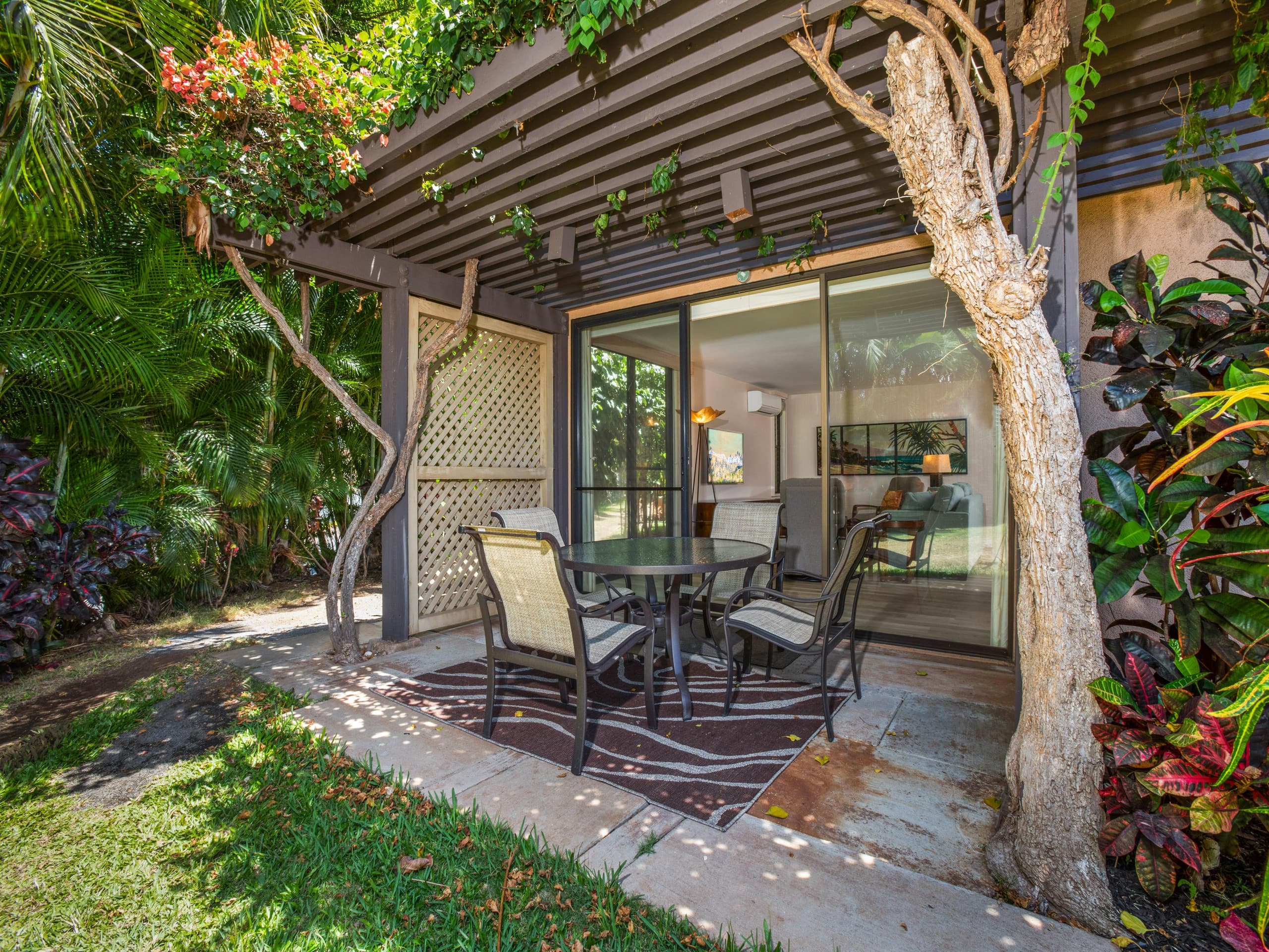 Condo in Kihei · ★4.71 · 1 bedroom · 2 beds · 2 baths - Image 11