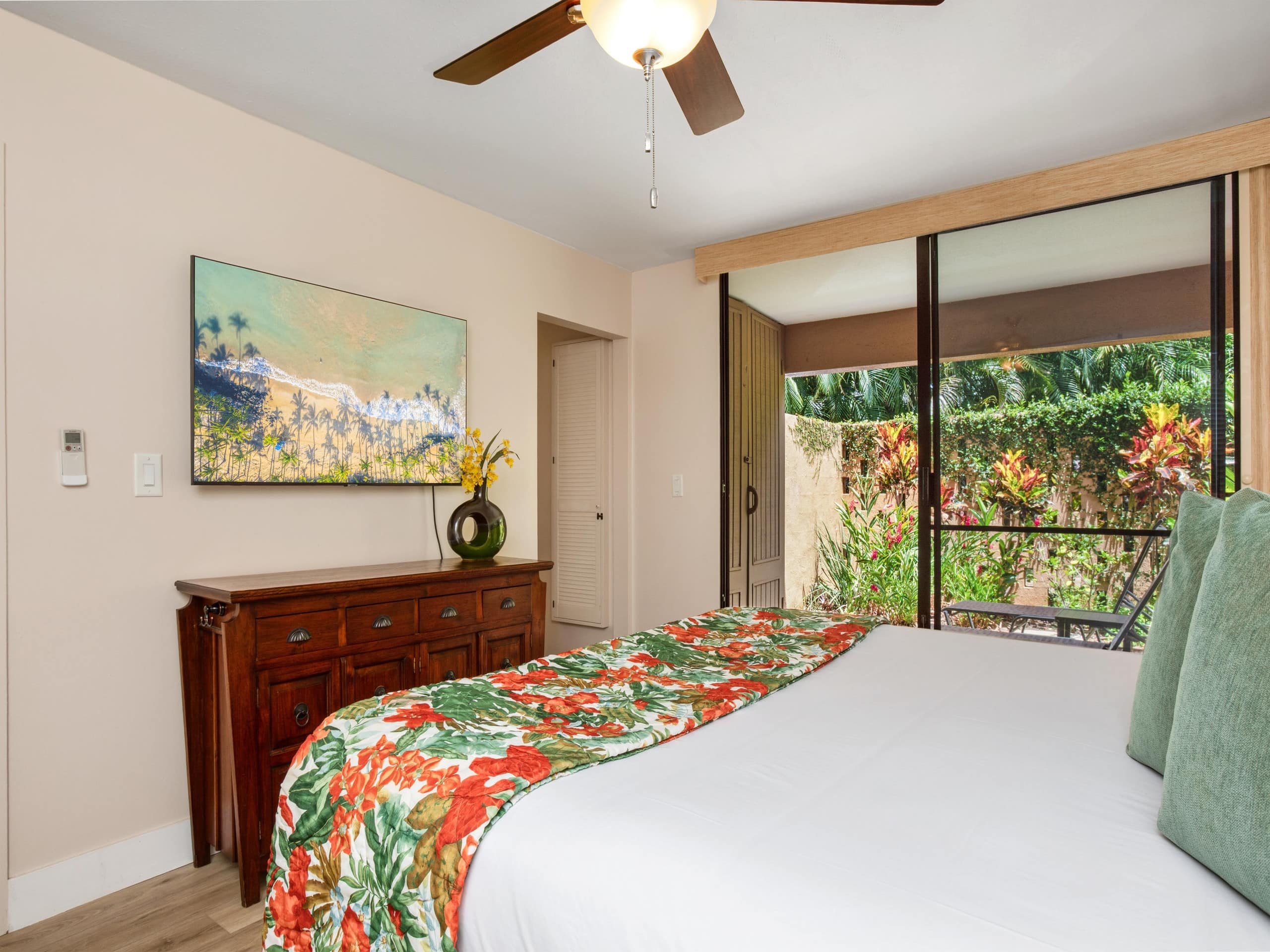 Condo in Kihei · ★4.71 · 1 bedroom · 2 beds · 2 baths - Image 19