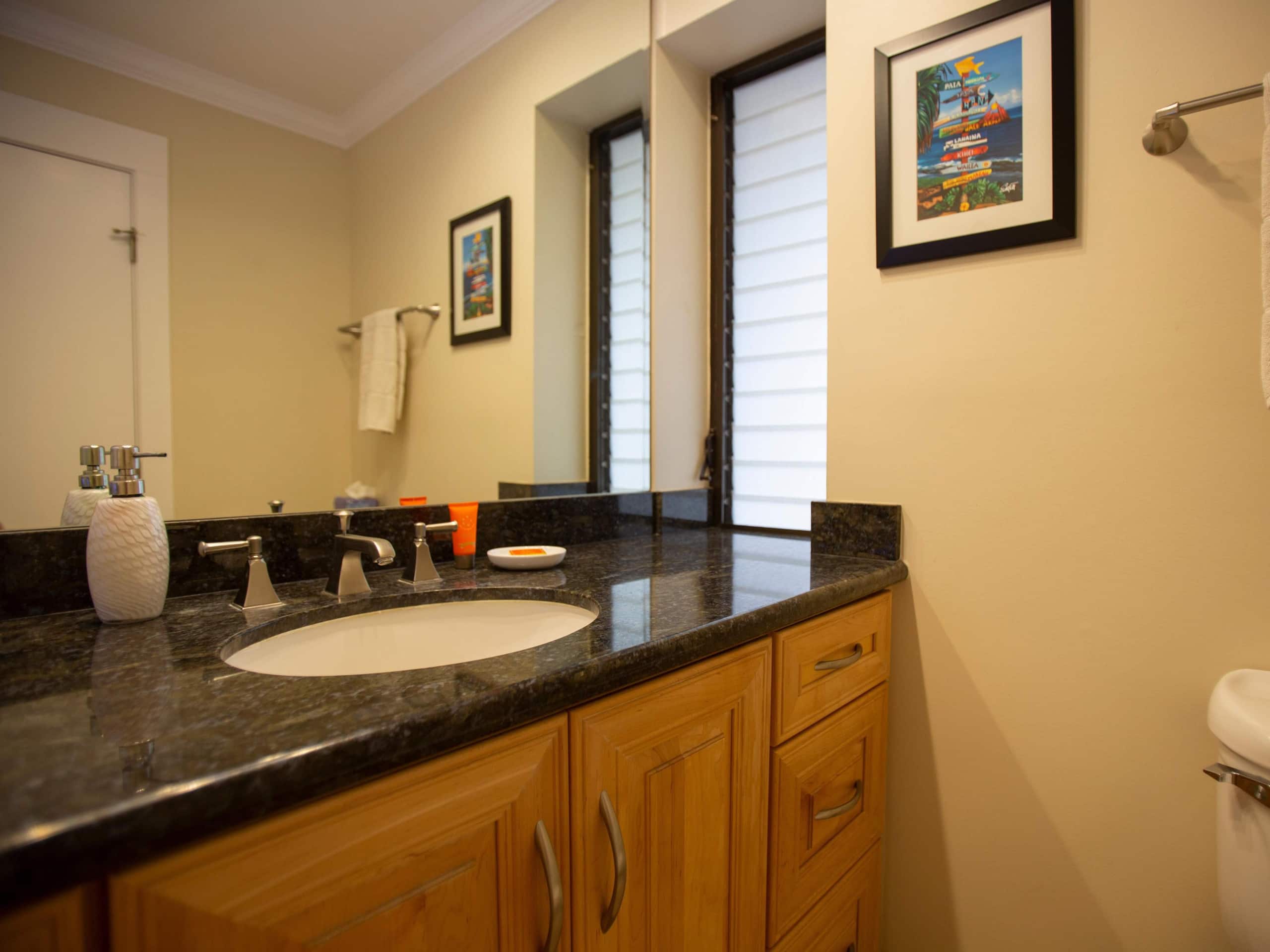 Condo in Kihei · ★5.0 · 2 bedrooms · 4 beds · 2.5 baths - Image 16