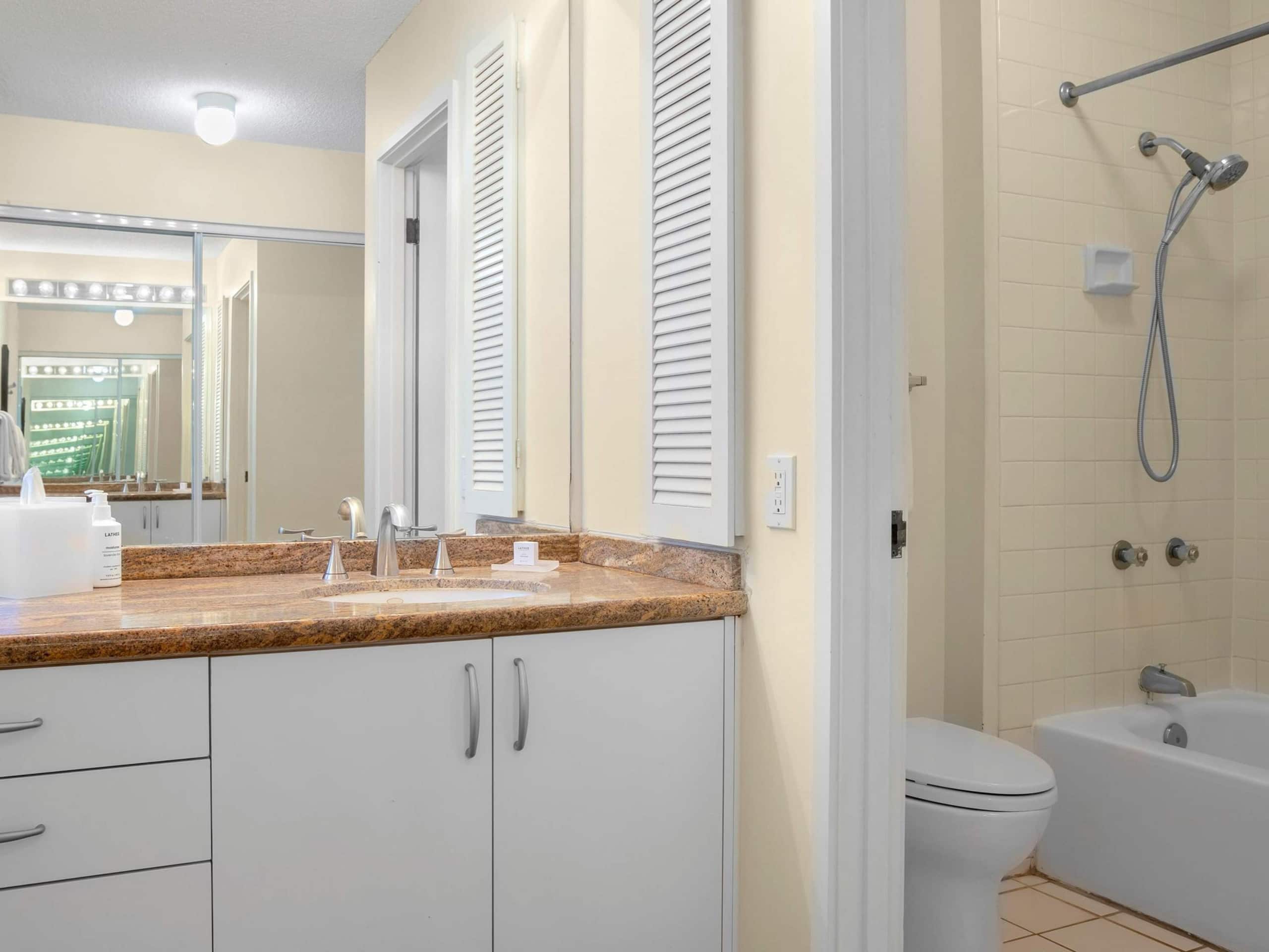 Condo in Kihei · ★4.6 · 2 bedrooms · 4 beds · 2 baths - Image 17