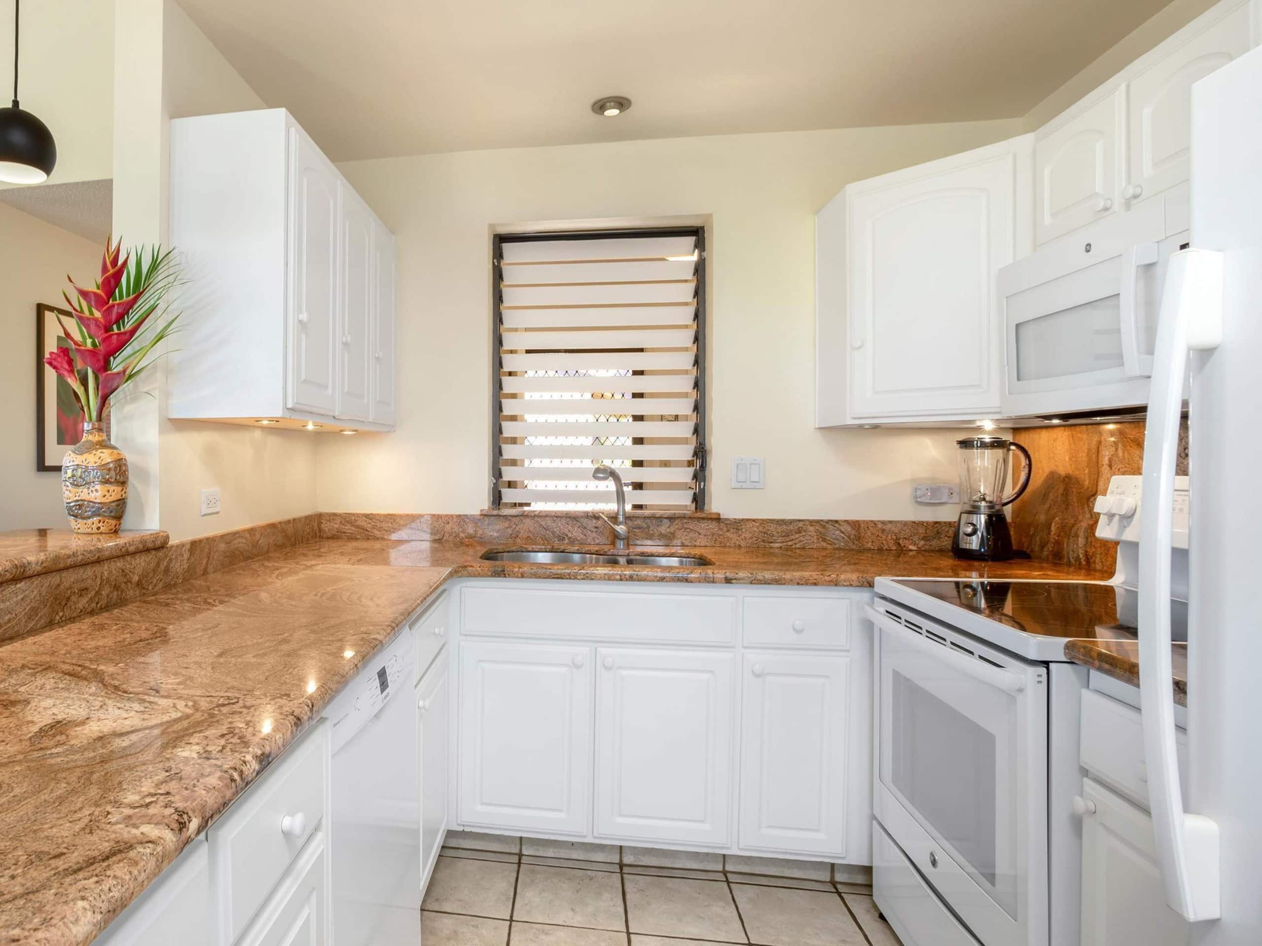 Condo in Kihei · ★4.6 · 2 bedrooms · 4 beds · 2 baths - Image 5