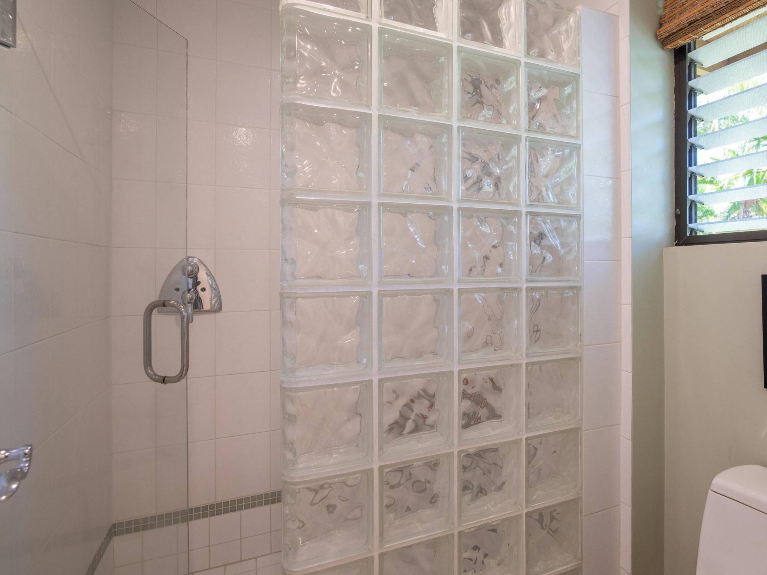 Condo in Kihei · ★4.83 · 1 bedroom · 2 beds · 1 bath - Image 16