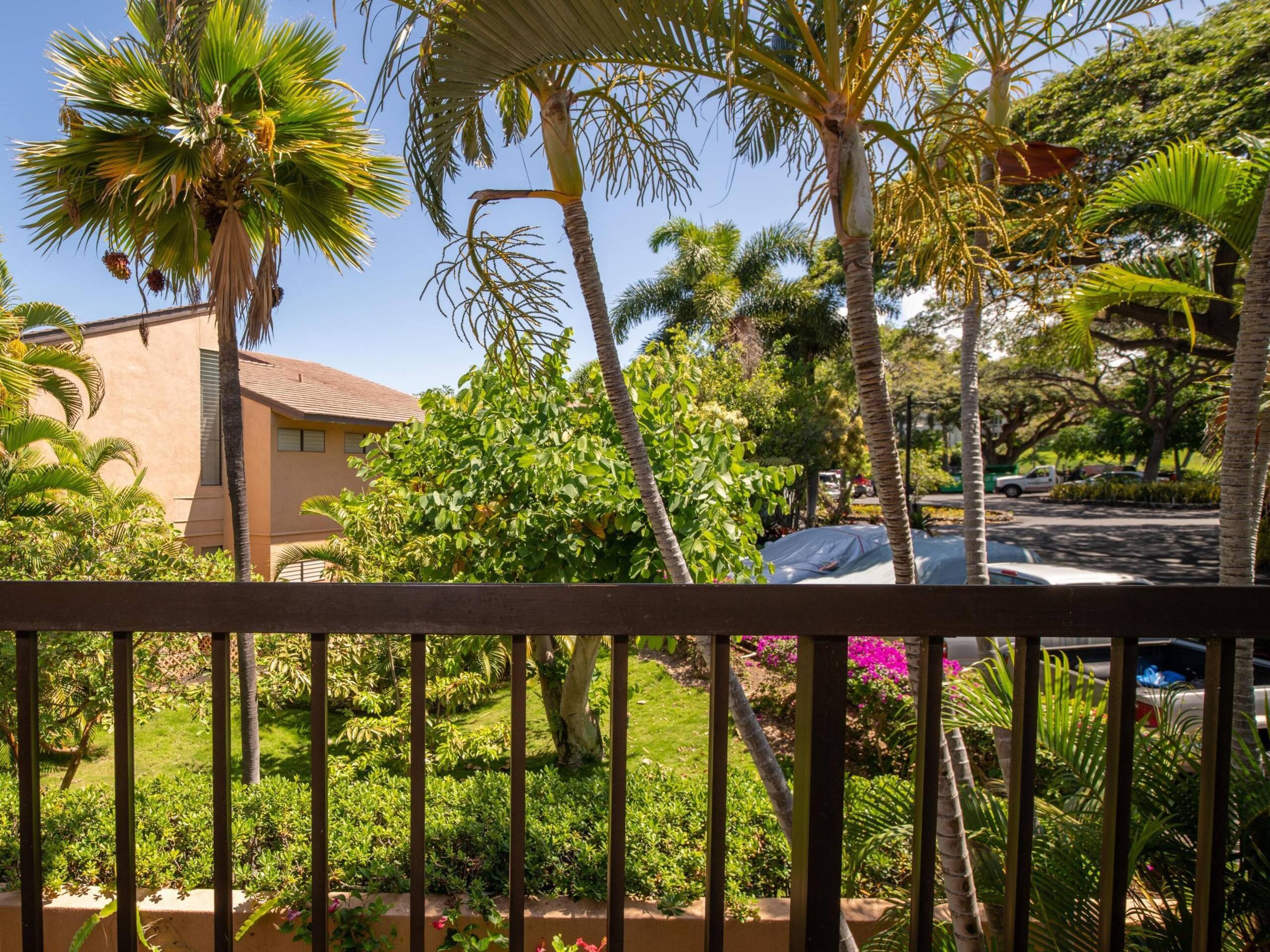 Condo in Kihei · ★4.83 · 1 bedroom · 2 beds · 1 bath - Image 12