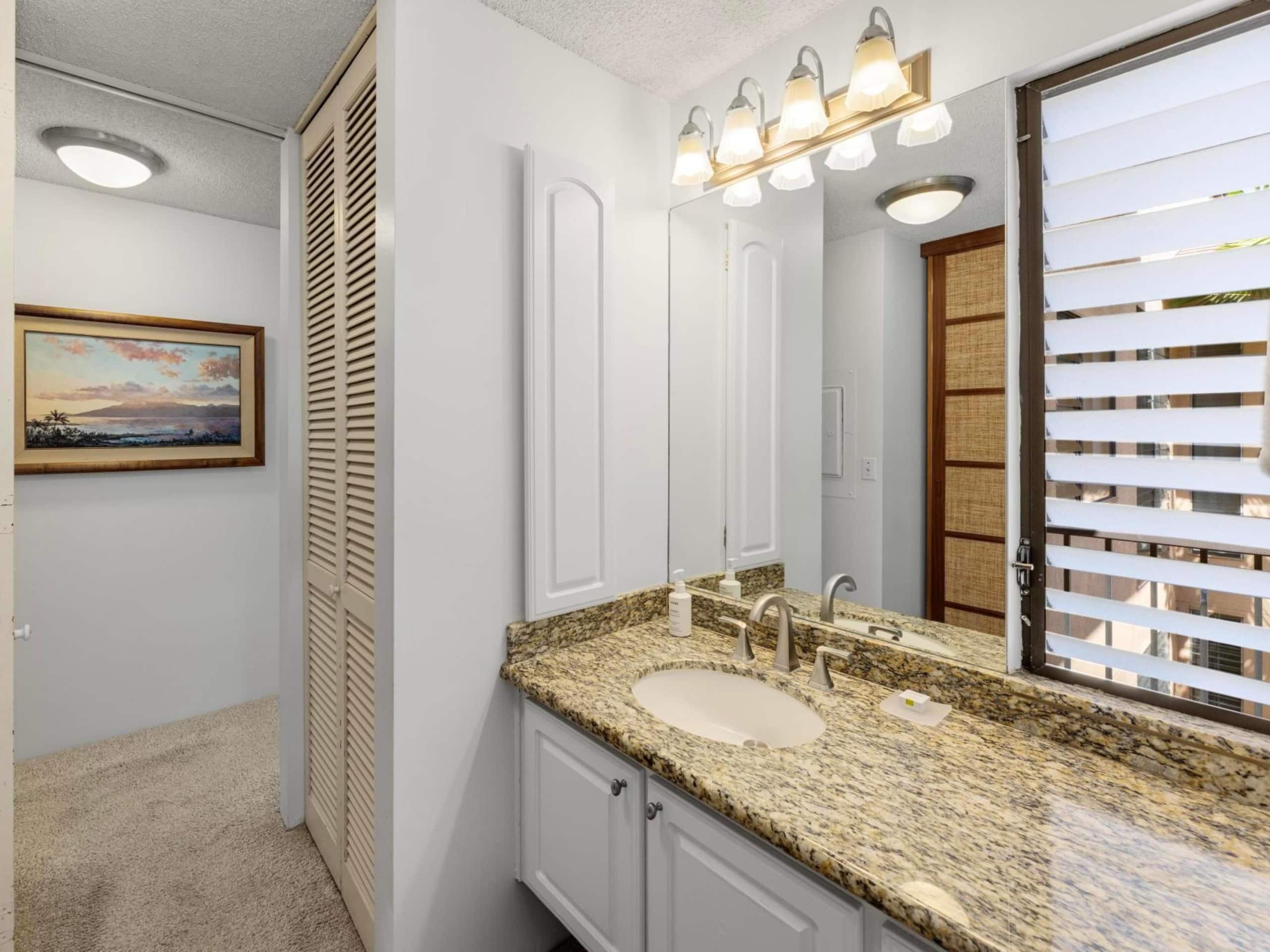 Condo in Kihei · ★4.75 · 1 bedroom · 2 beds · 2 baths - Image 11