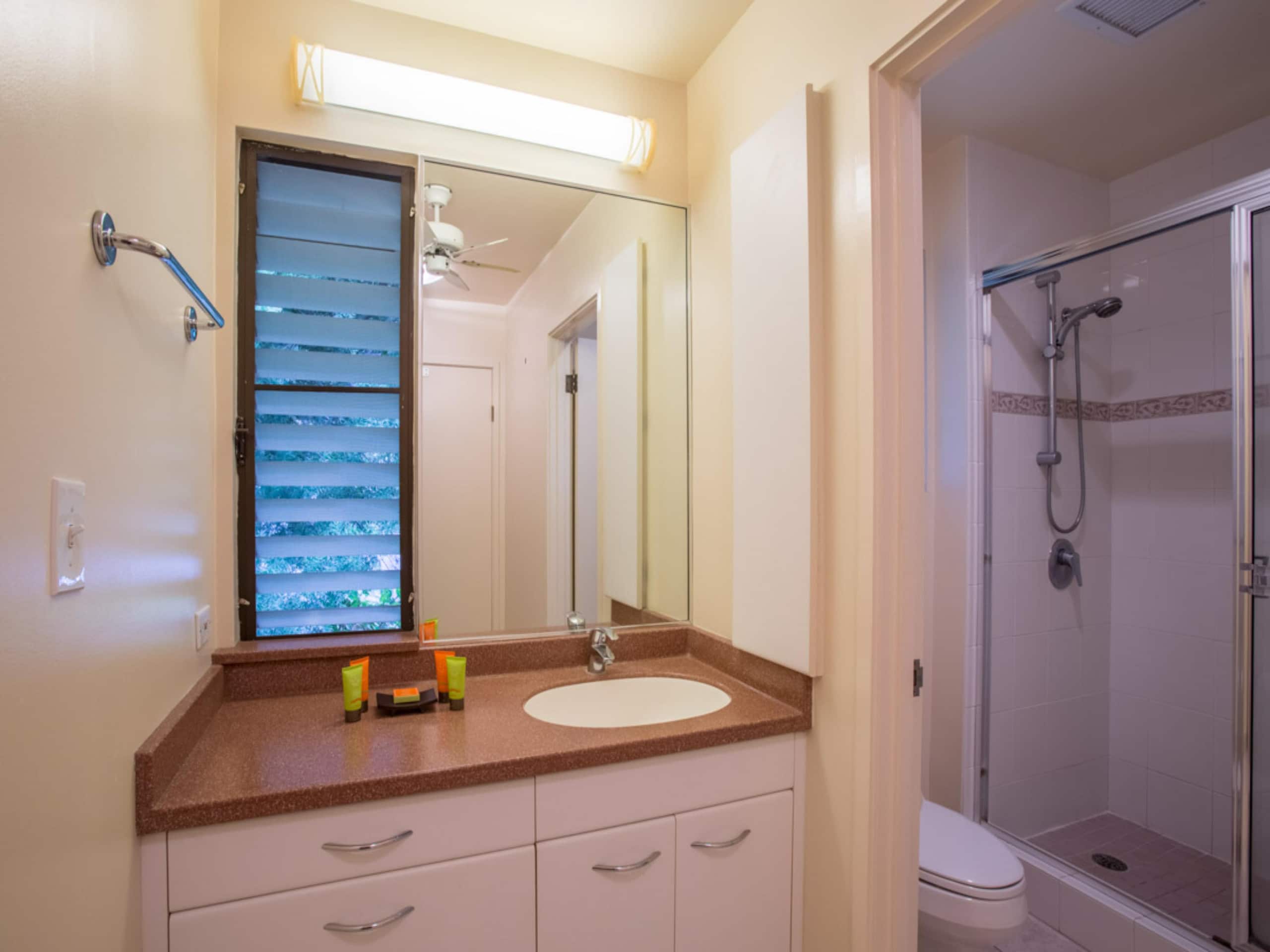 Condo in Kihei · ★4.67 · 1 bedroom · 2 beds · 1 bath - Image 12
