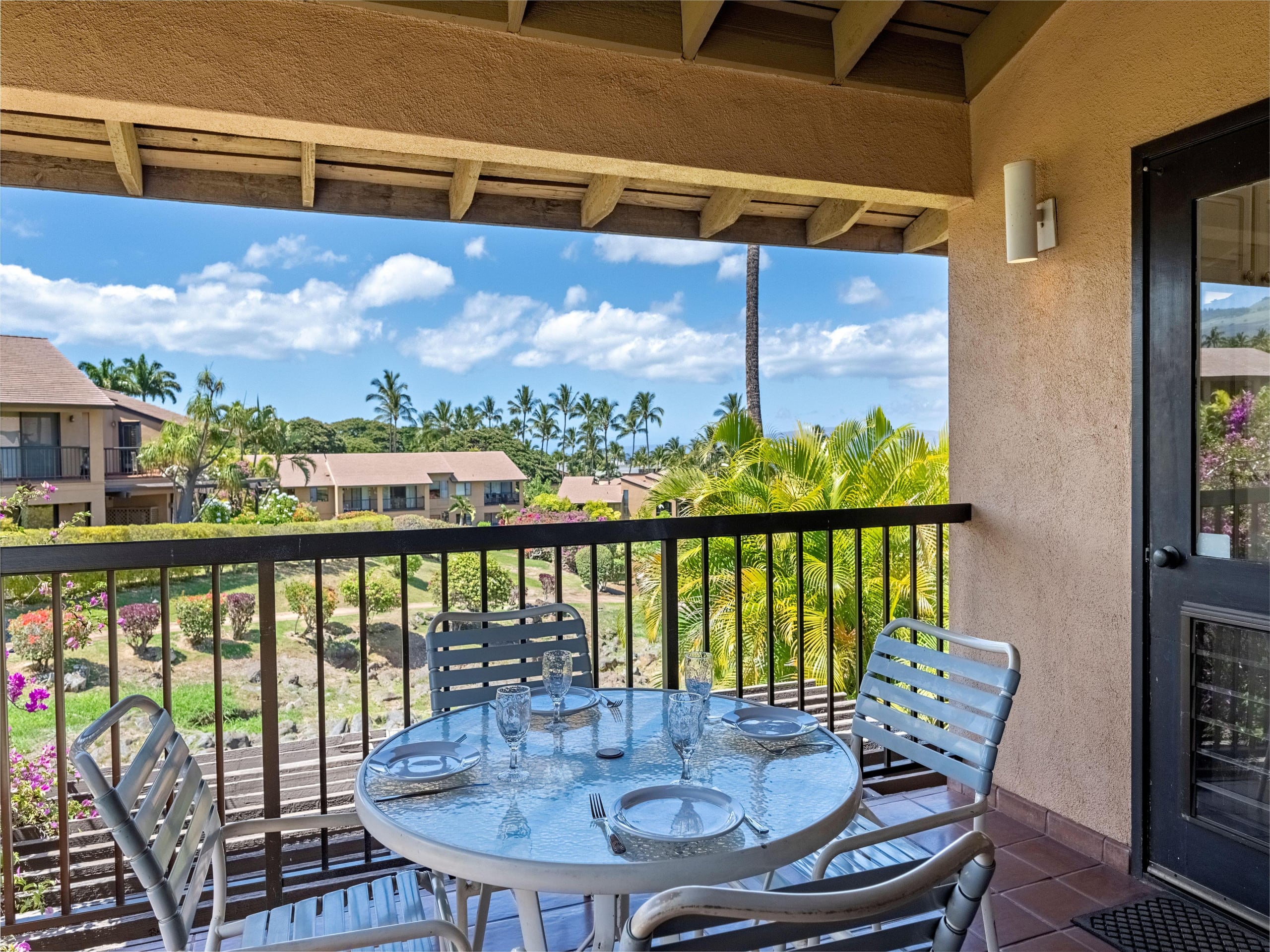 Condo in Kihei · ★4.71 · 1 bedroom · 2 beds · 1 bath - Image 1