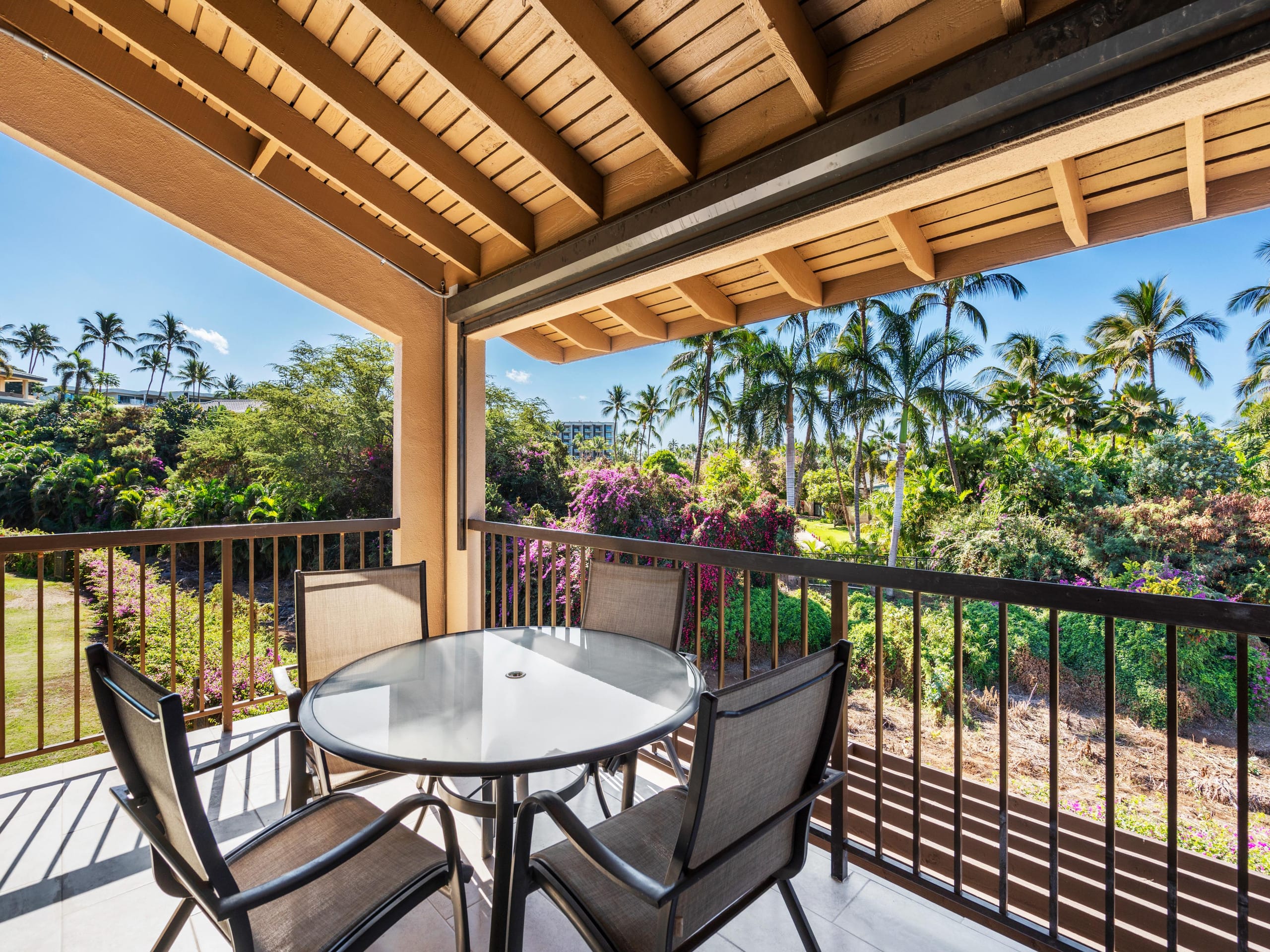 Condo in Kihei · ★4.8 · 1 bedroom · 2 beds · 2 baths - Image 16