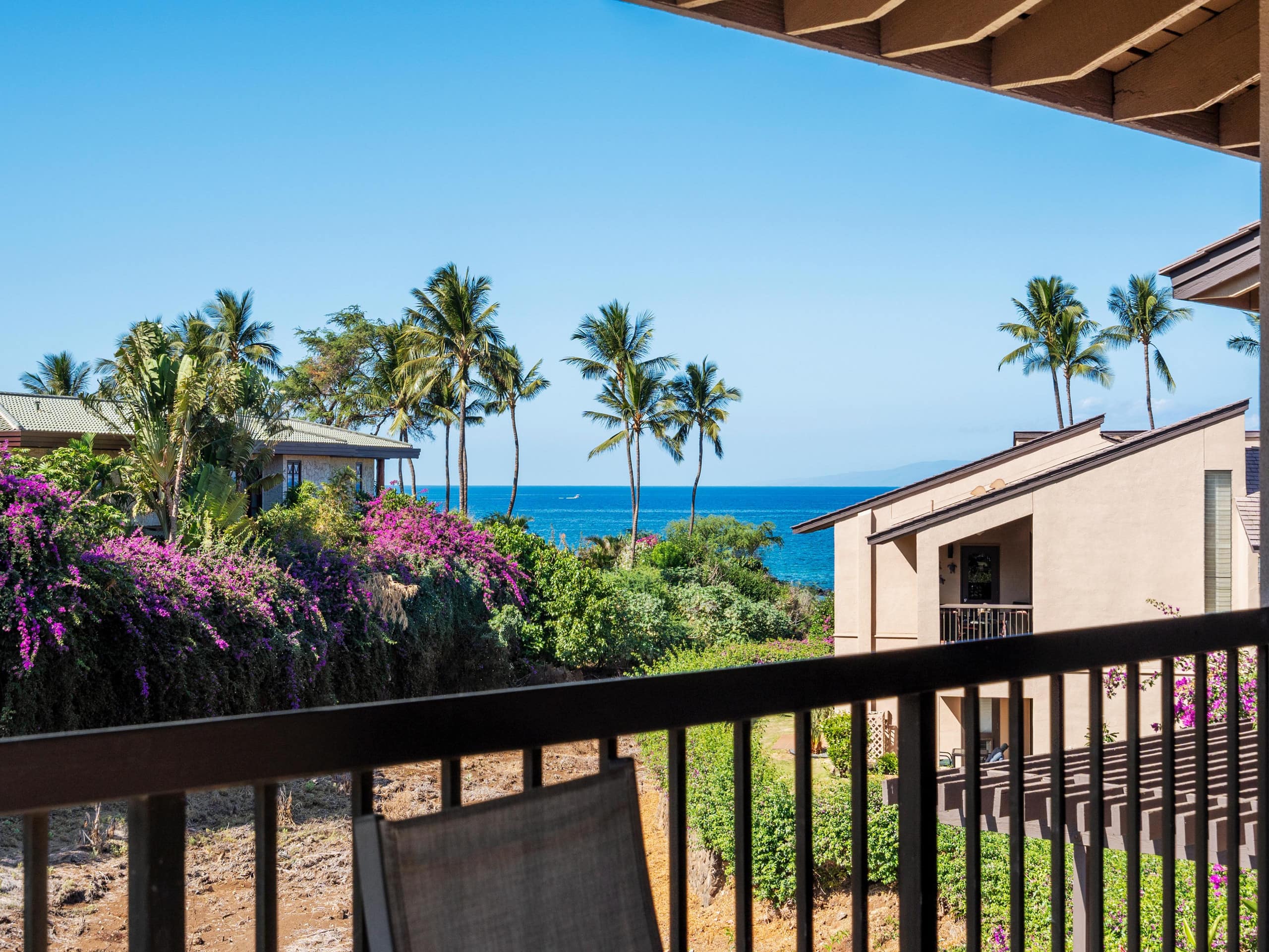Condo in Kihei · ★4.8 · 1 bedroom · 2 beds · 2 baths - Image 18