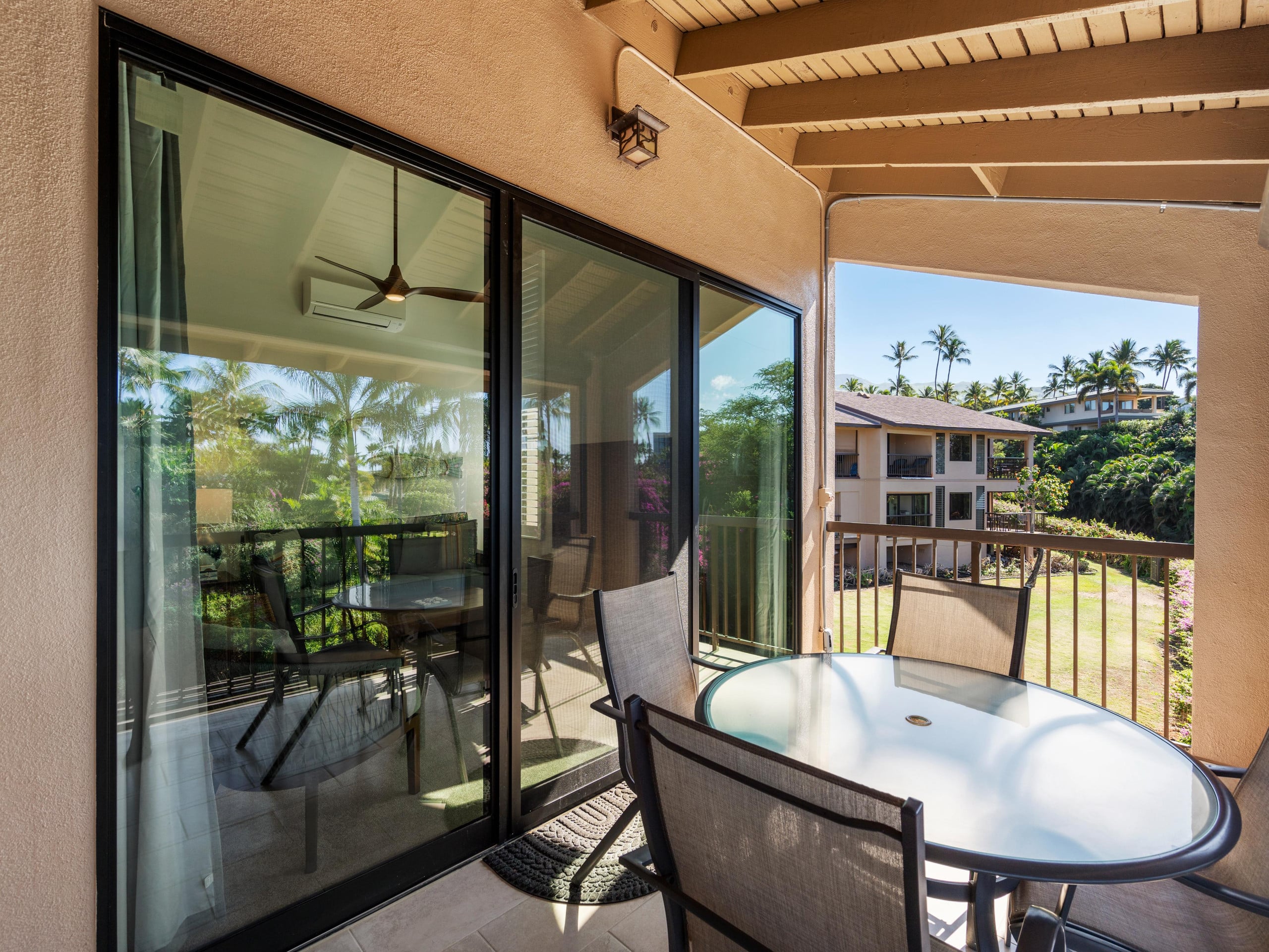 Condo in Kihei · ★4.8 · 1 bedroom · 2 beds · 2 baths - Image 15