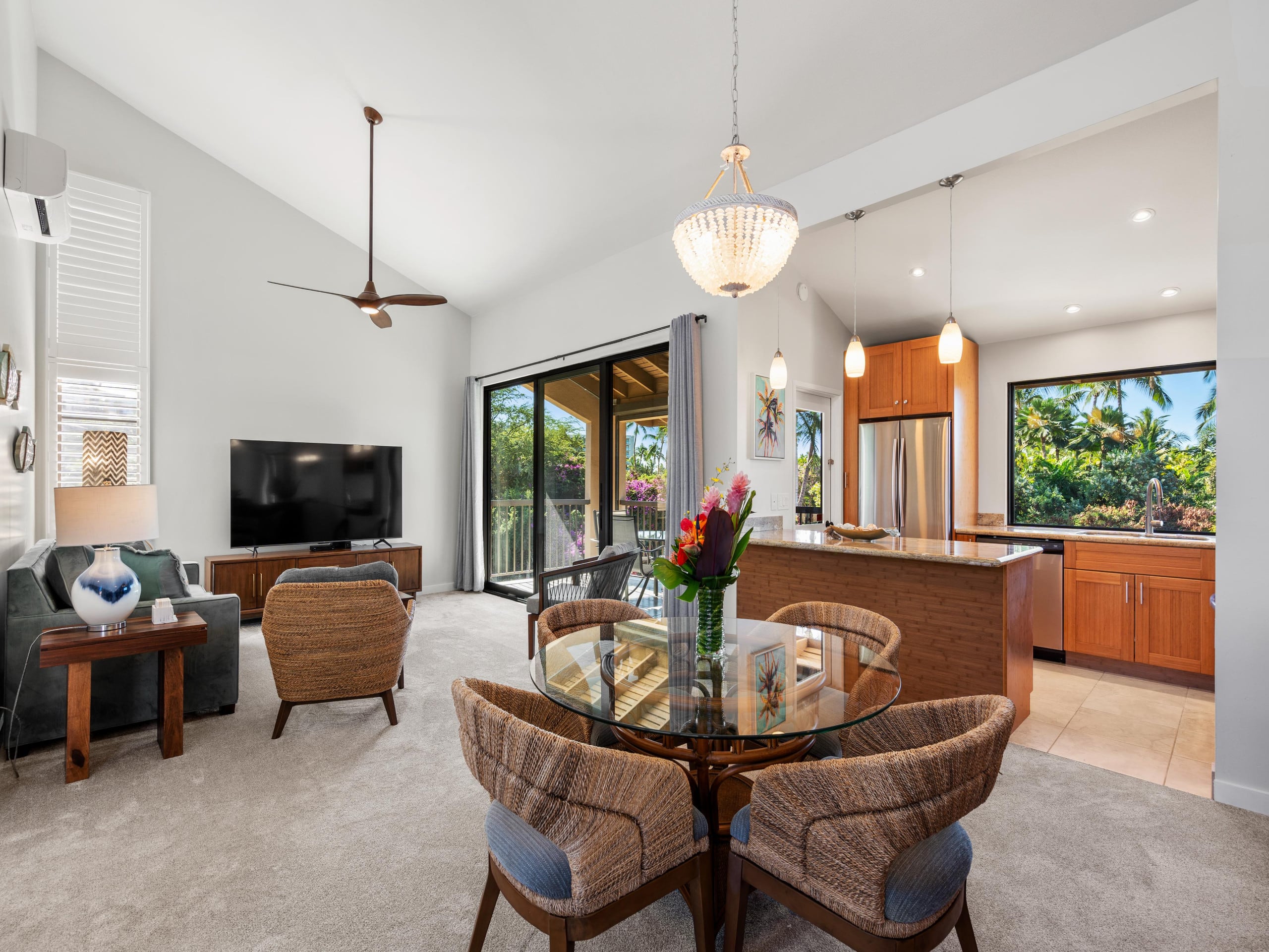 Condo in Kihei · ★4.8 · 1 bedroom · 2 beds · 2 baths - Image 14