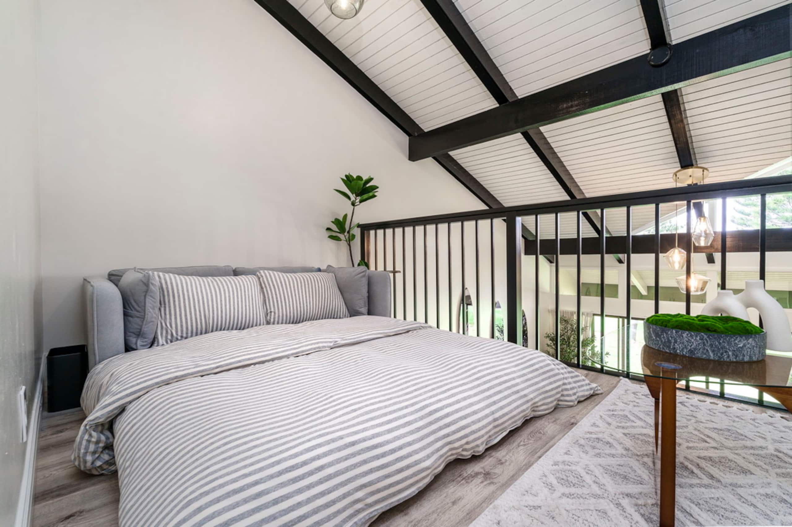Condo in Kahuku · ★5.0 · 2 bedrooms · 3 beds · 2 private baths - Image 9