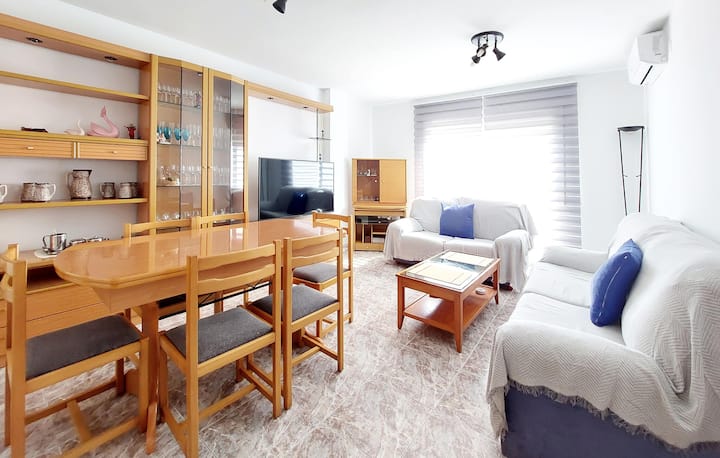 2 Bedroom Lovely Apartment In Vinaroz - Vinaròs