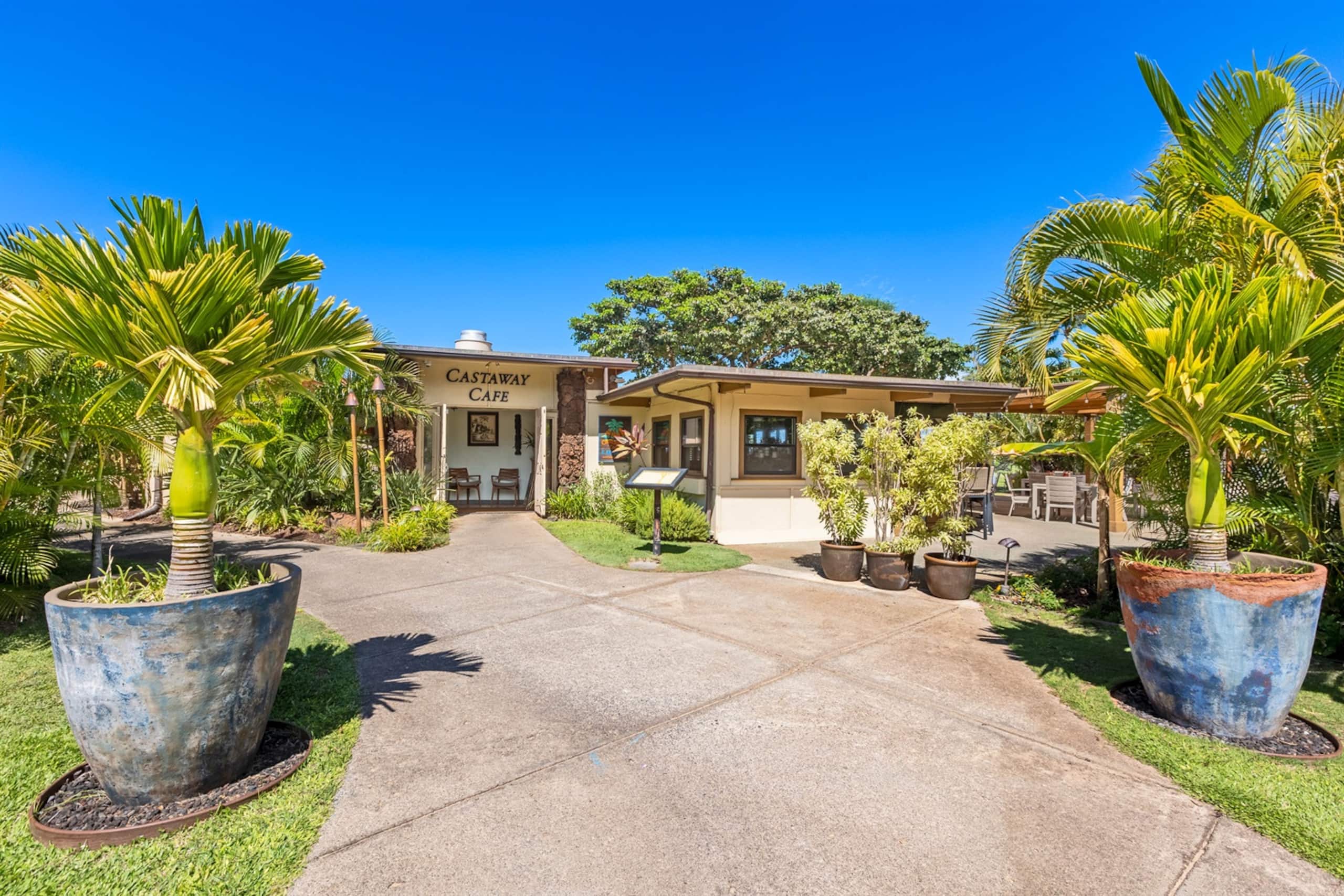 Condo in Lahaina · ★5.0 · Studio · 2 beds · 1 private bath - Image 32