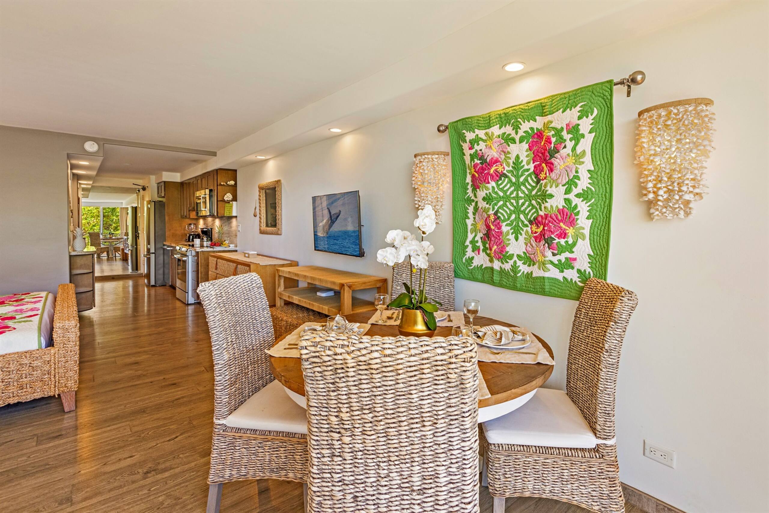 Condo in Lahaina · ★5.0 · Studio · 2 beds · 1 private bath - Image 15