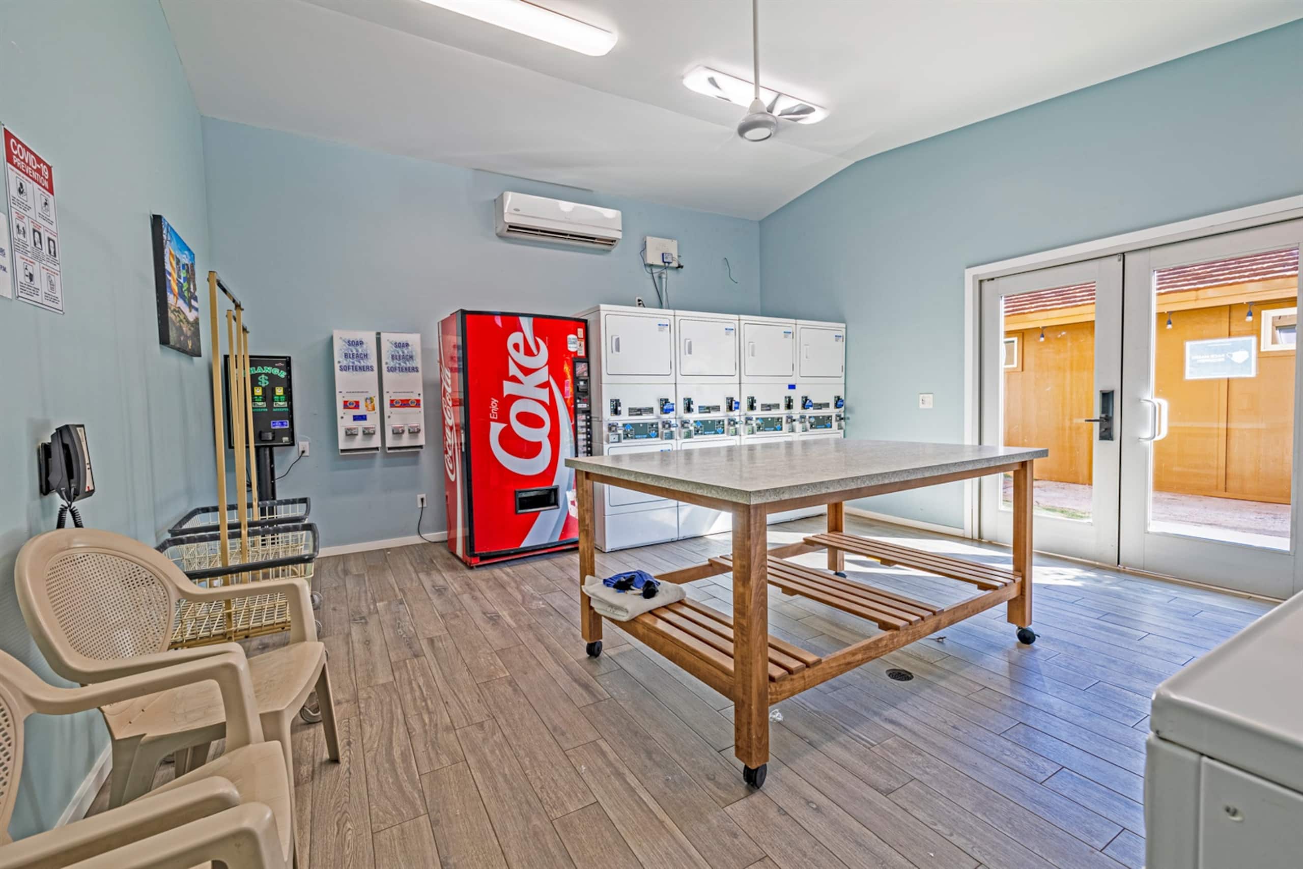 Condo in Lahaina · ★5.0 · Studio · 2 beds · 1 private bath - Image 50