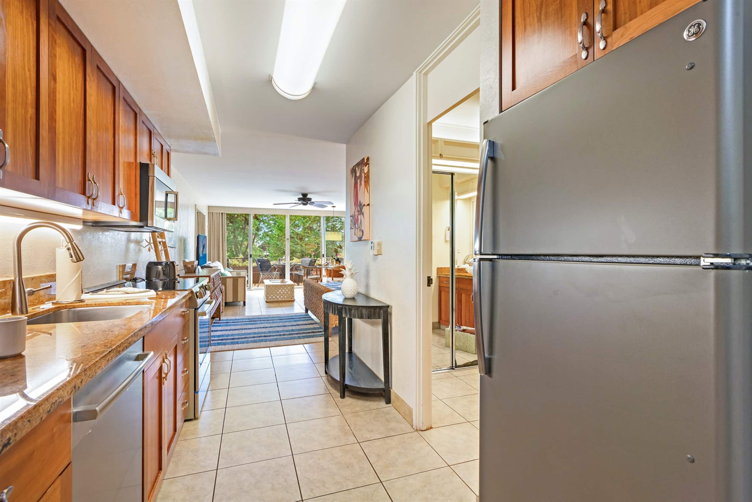 Condo in Lahaina · ★4.9 · Studio · 2 beds · 1 private bath - Image 20