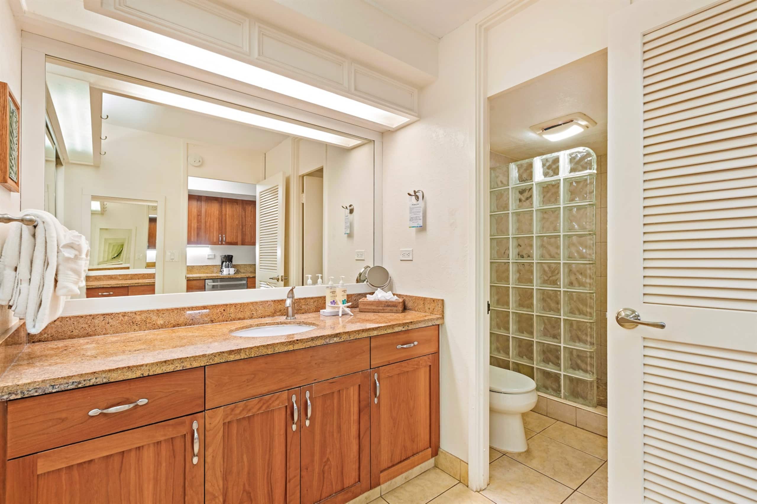 Condo in Lahaina · ★4.9 · Studio · 2 beds · 1 private bath - Image 22