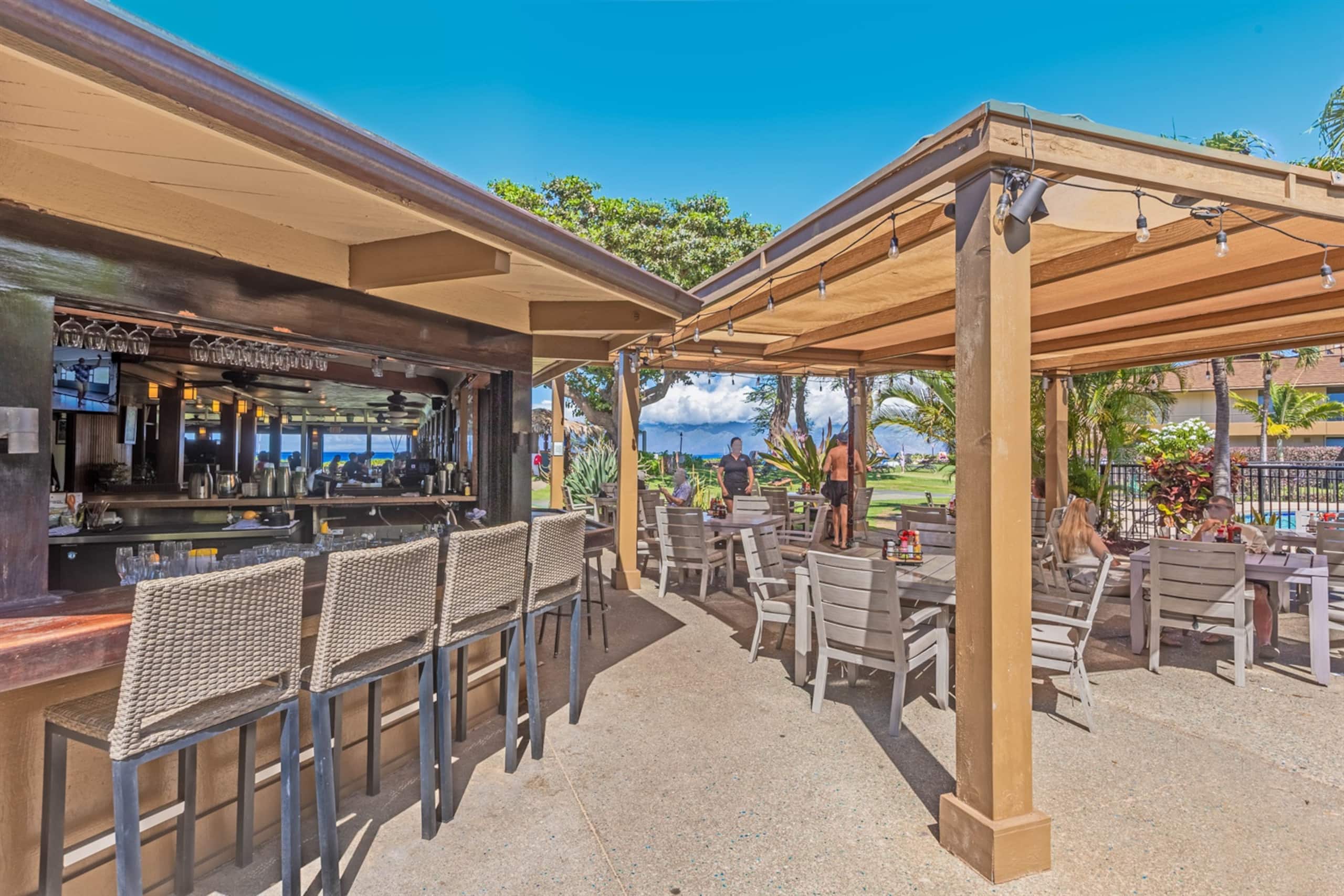 Condo in Lahaina · ★4.9 · Studio · 2 beds · 1 private bath - Image 31