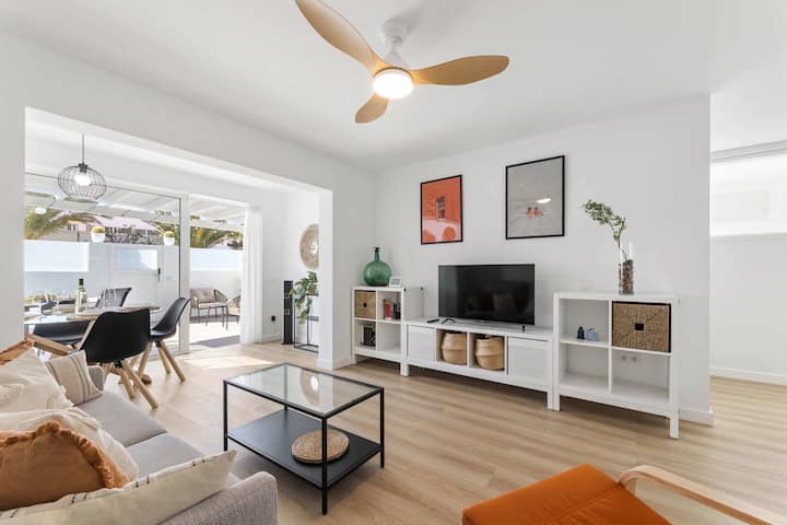 Ferlen House · Ocean Breeze by Bayside